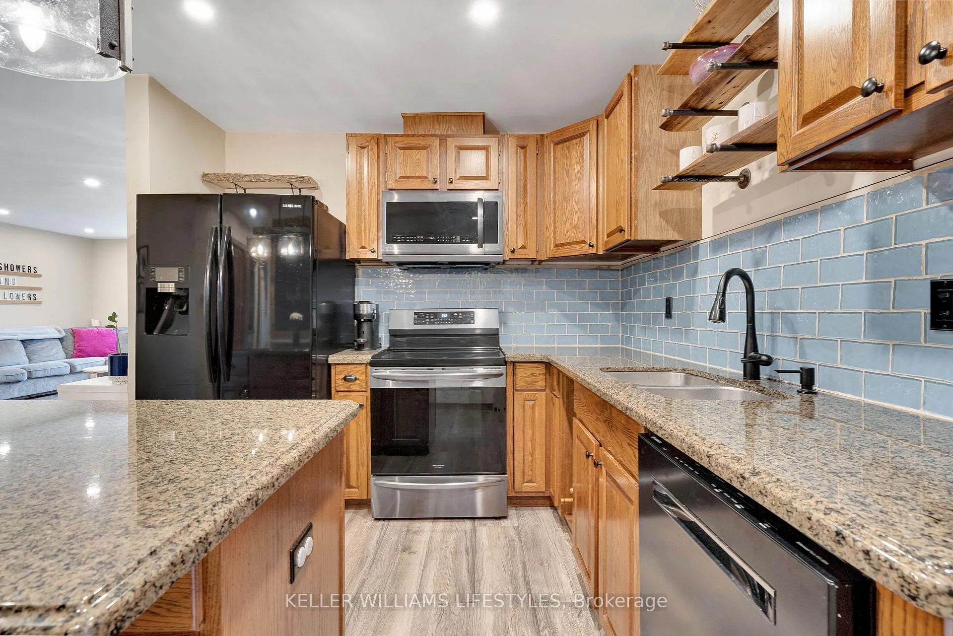Photo 18 of 7 Locke Heights, Strathroy-Caradoc, NE — HOMEH