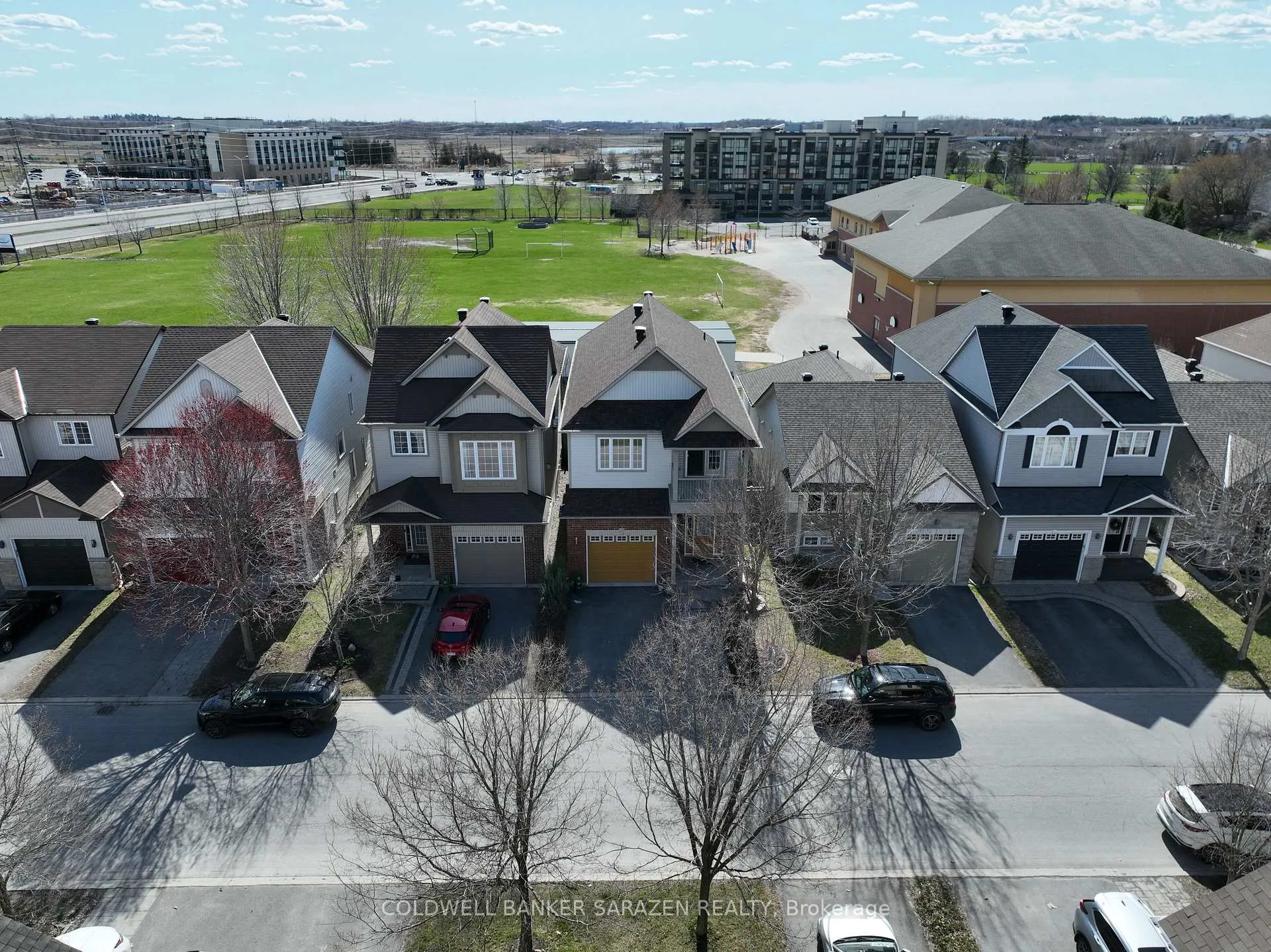 Photo 2 of 284 Harthill Way, Ottawa, Barrhaven - Heritage Park — HOMEH