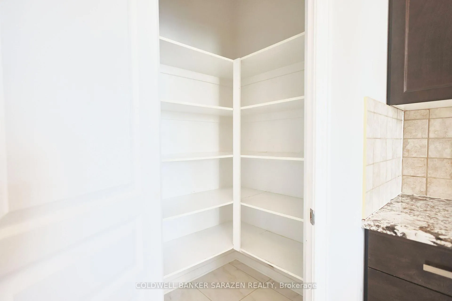 Photo 14 of 284 Harthill Way, Ottawa, Barrhaven - Heritage Park — HOMEH