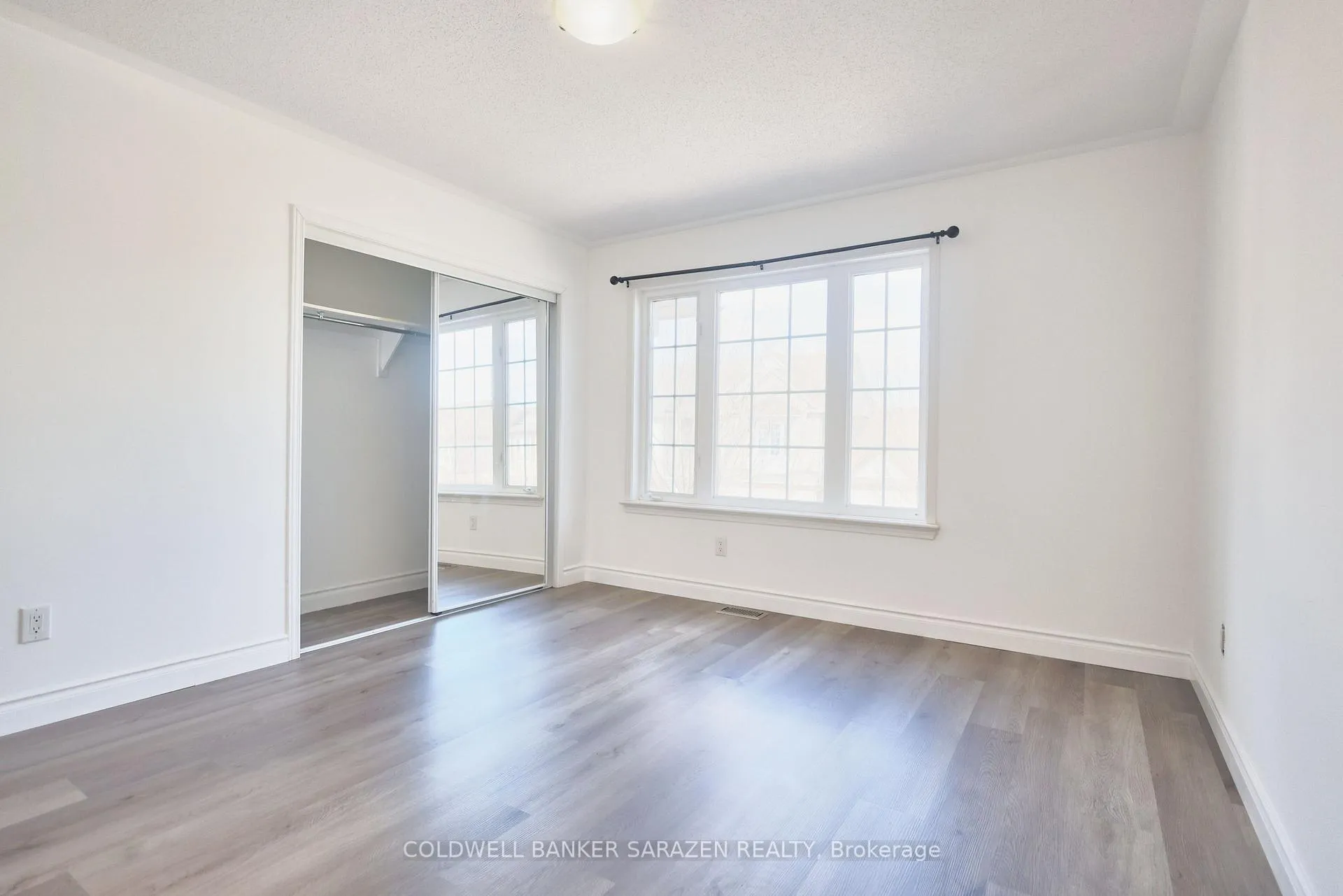 Photo 26 of 284 Harthill Way, Ottawa, Barrhaven - Heritage Park — HOMEH