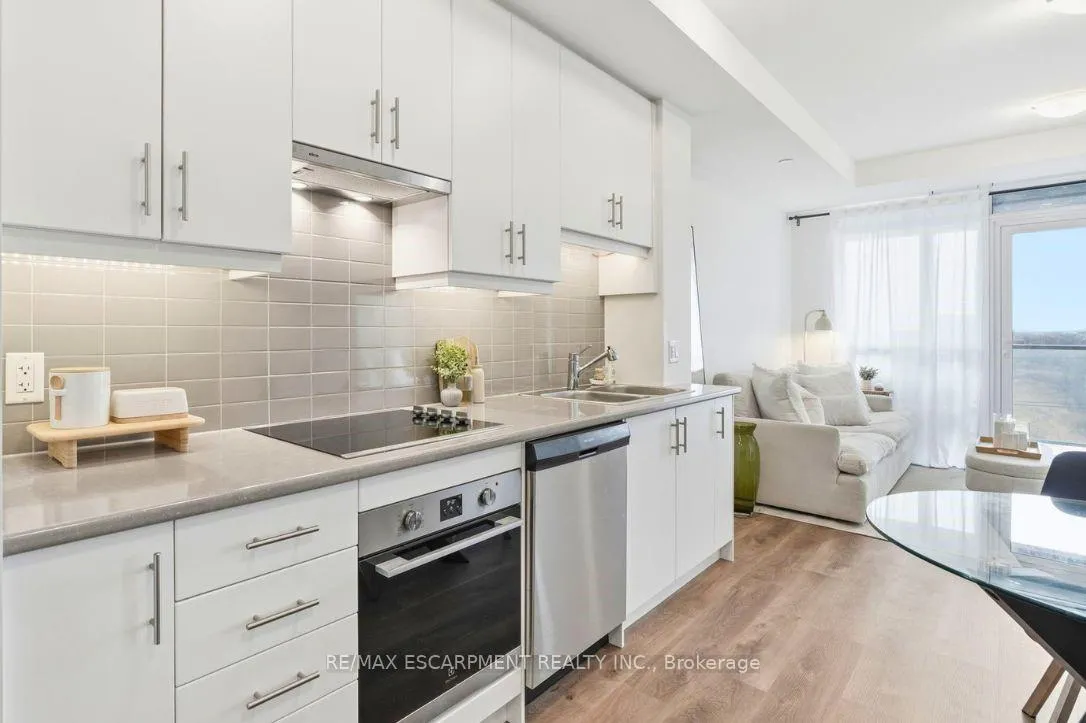 Photo 1 of Unit 522, 461 Green Road, Hamilton, Lakeshore — HOMEH