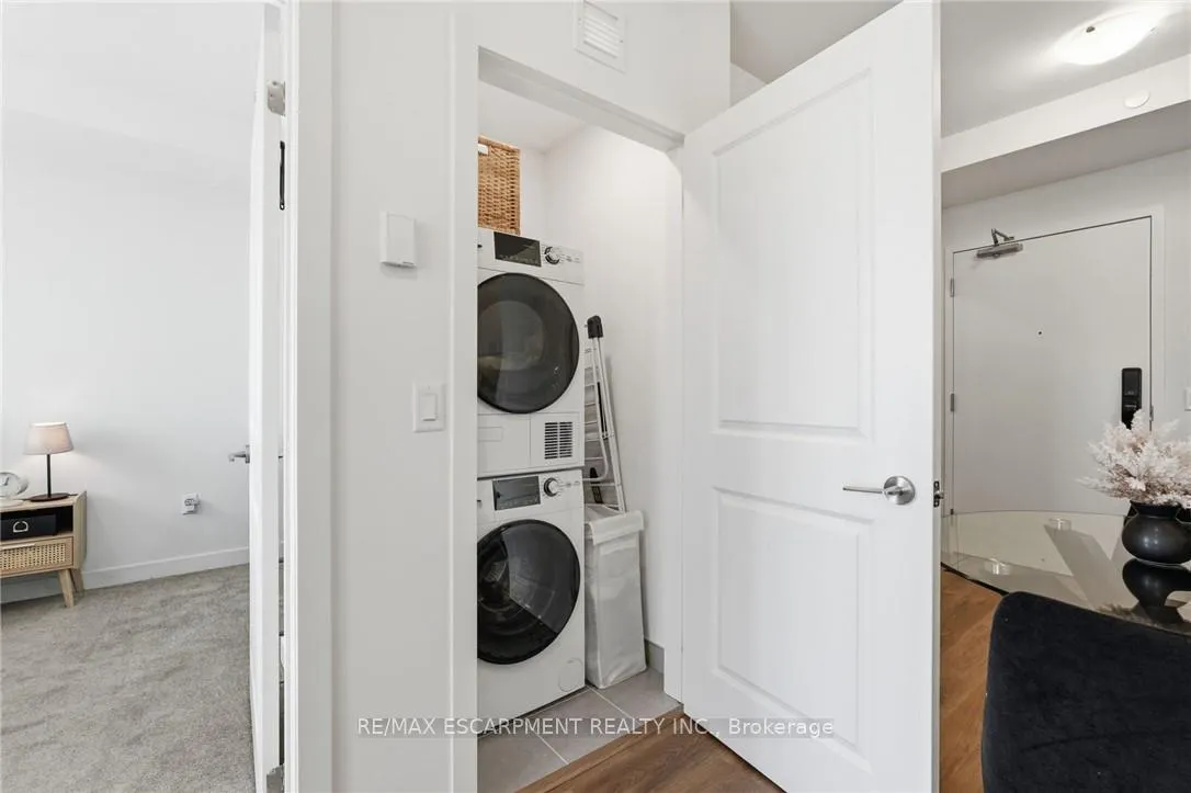 Photo 17 of Unit 522, 461 Green Road, Hamilton, Lakeshore — HOMEH