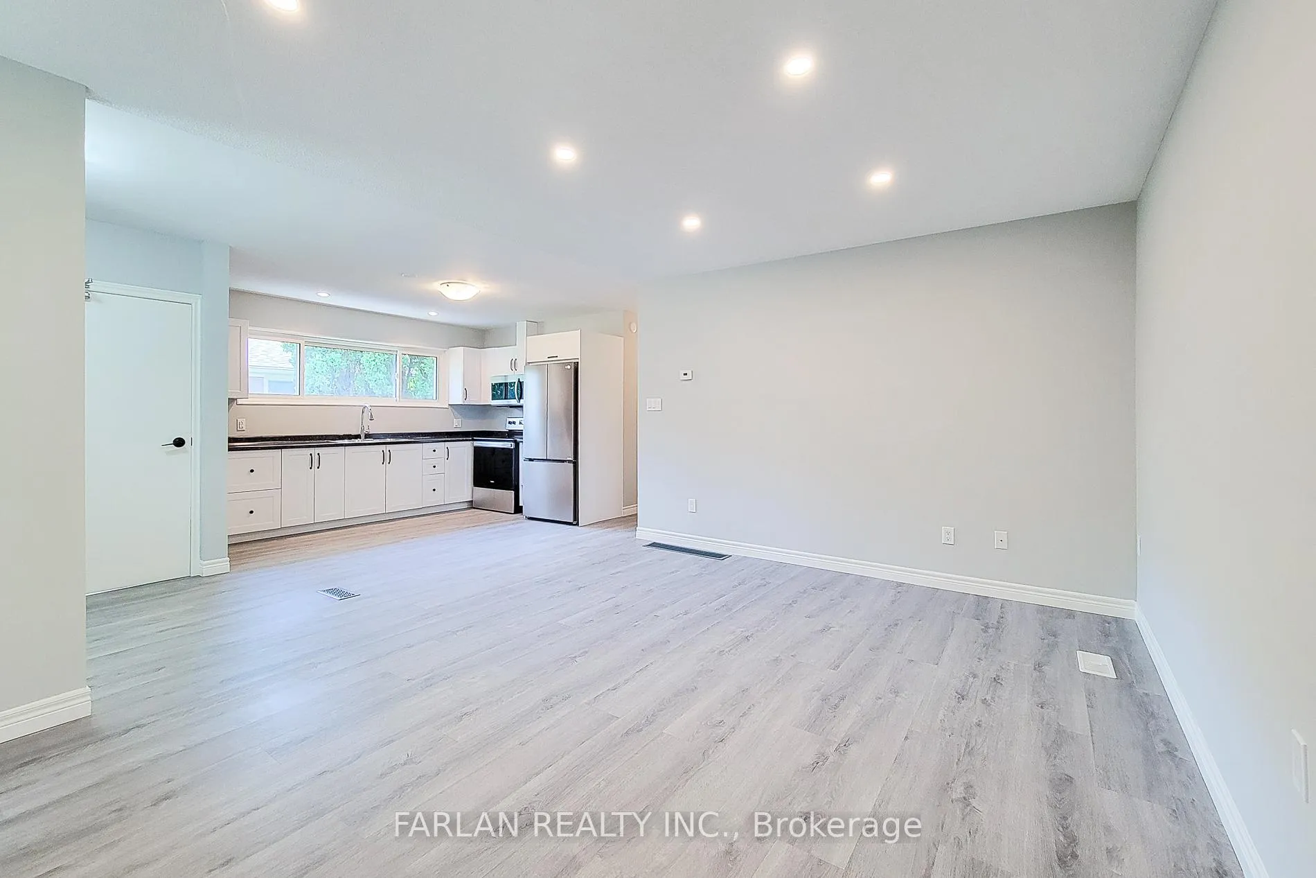 Photo 11 of Unit Main, 145 West 31 Street, Hamilton, Westcliffe — HOMEH
