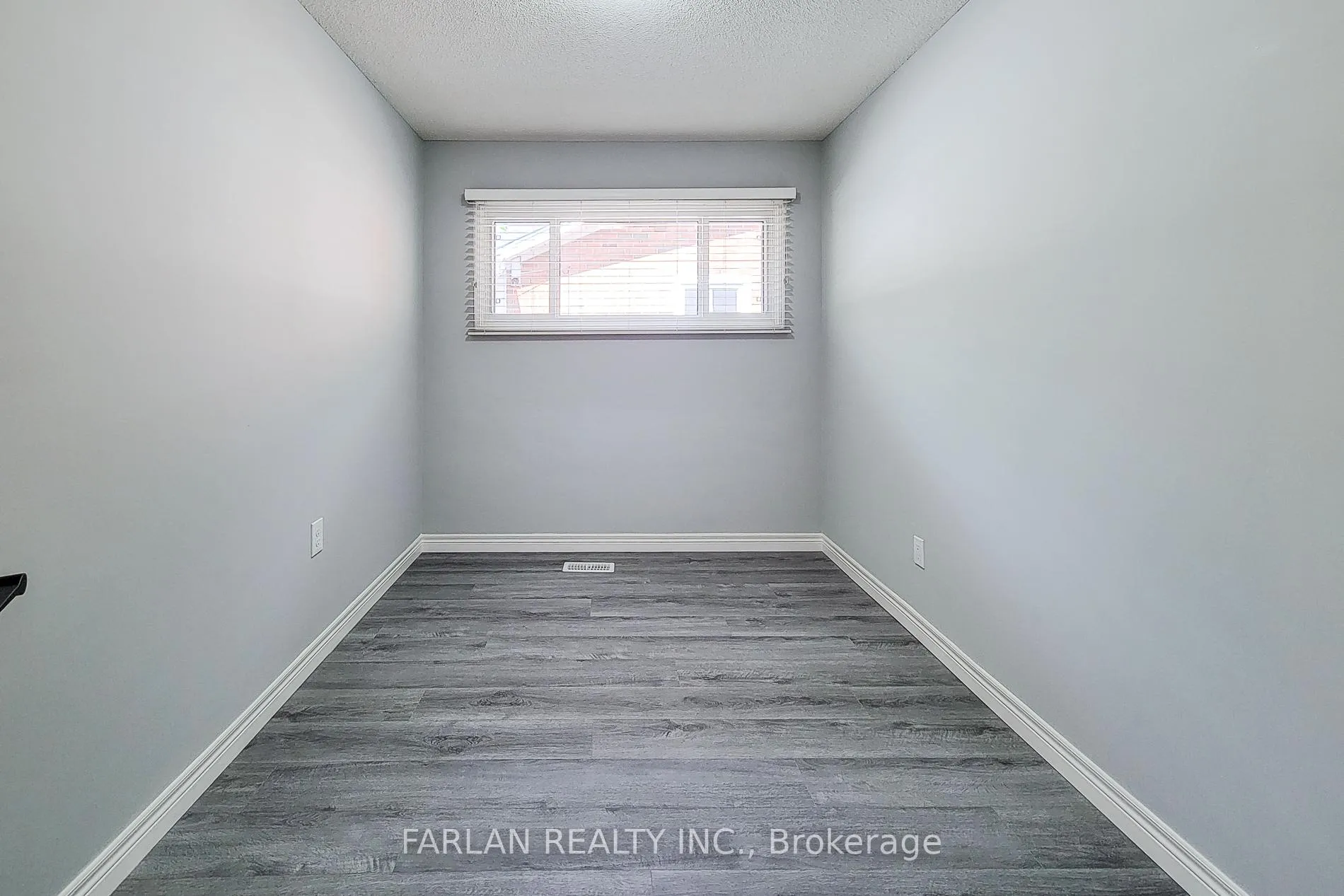 Photo 17 of Unit Main, 145 West 31 Street, Hamilton, Westcliffe — HOMEH