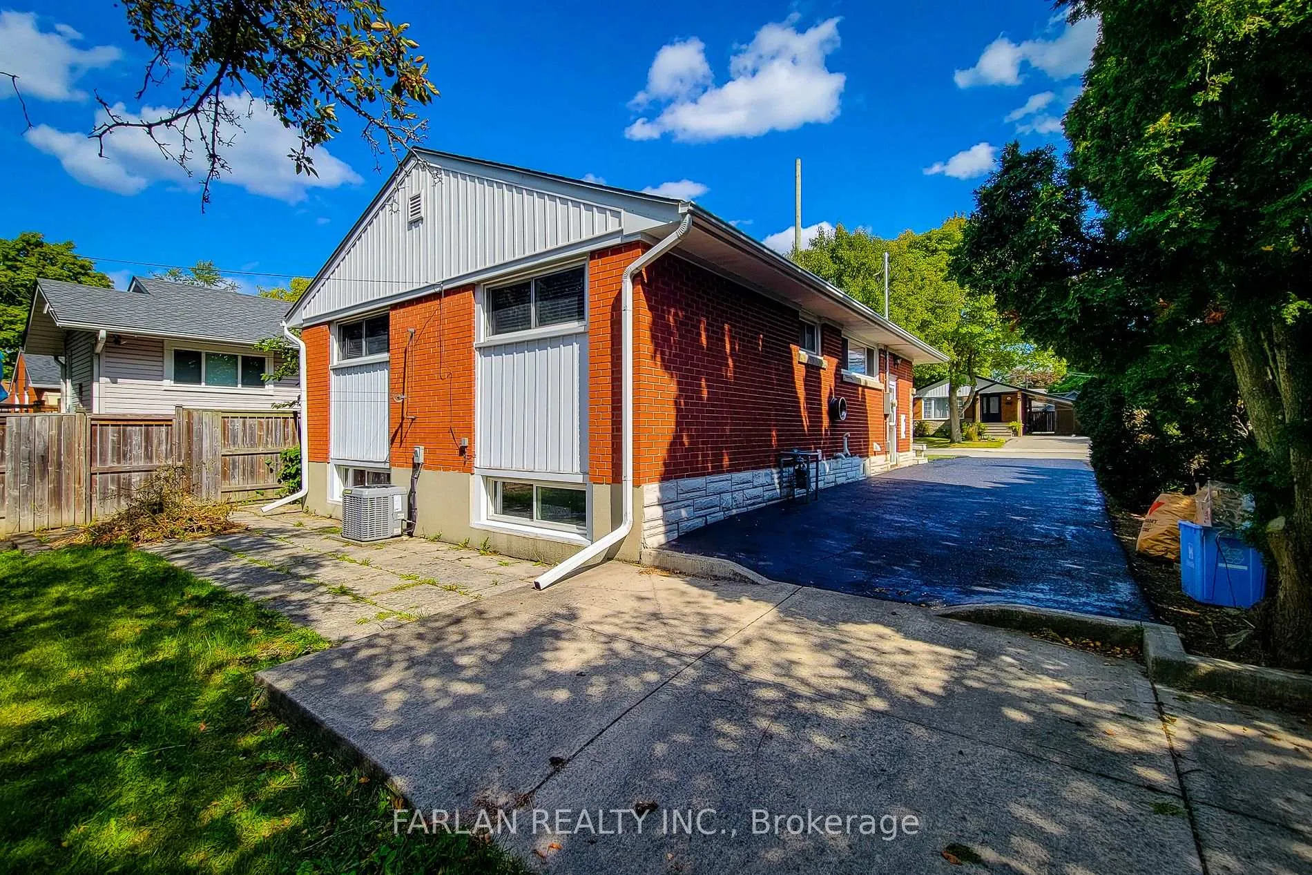 Photo 30 of Unit Main, 145 West 31 Street, Hamilton, Westcliffe — HOMEH
