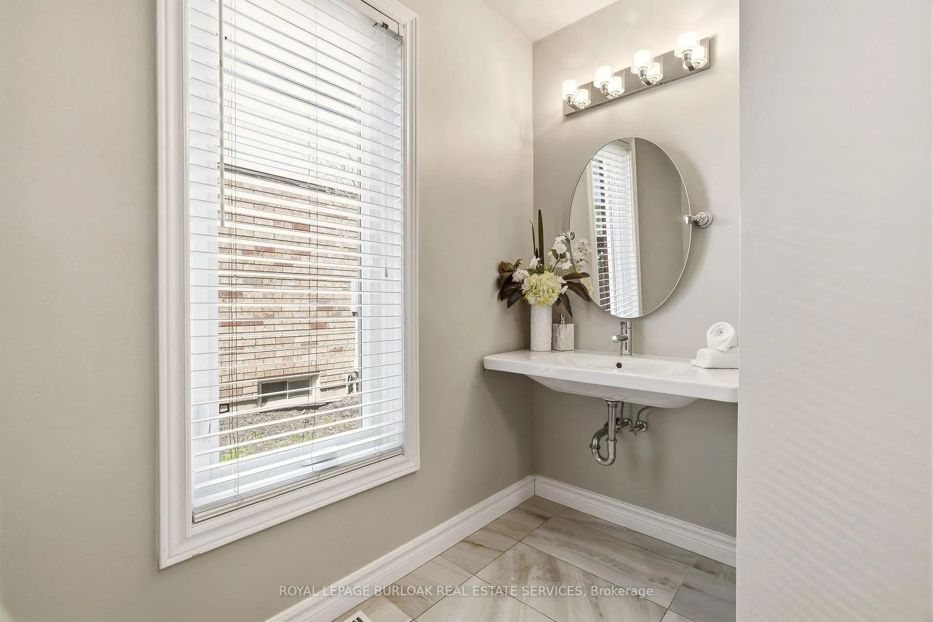 Photo 9 of 2416 Baxter Crescent, Burlington, Headon — HOMEH