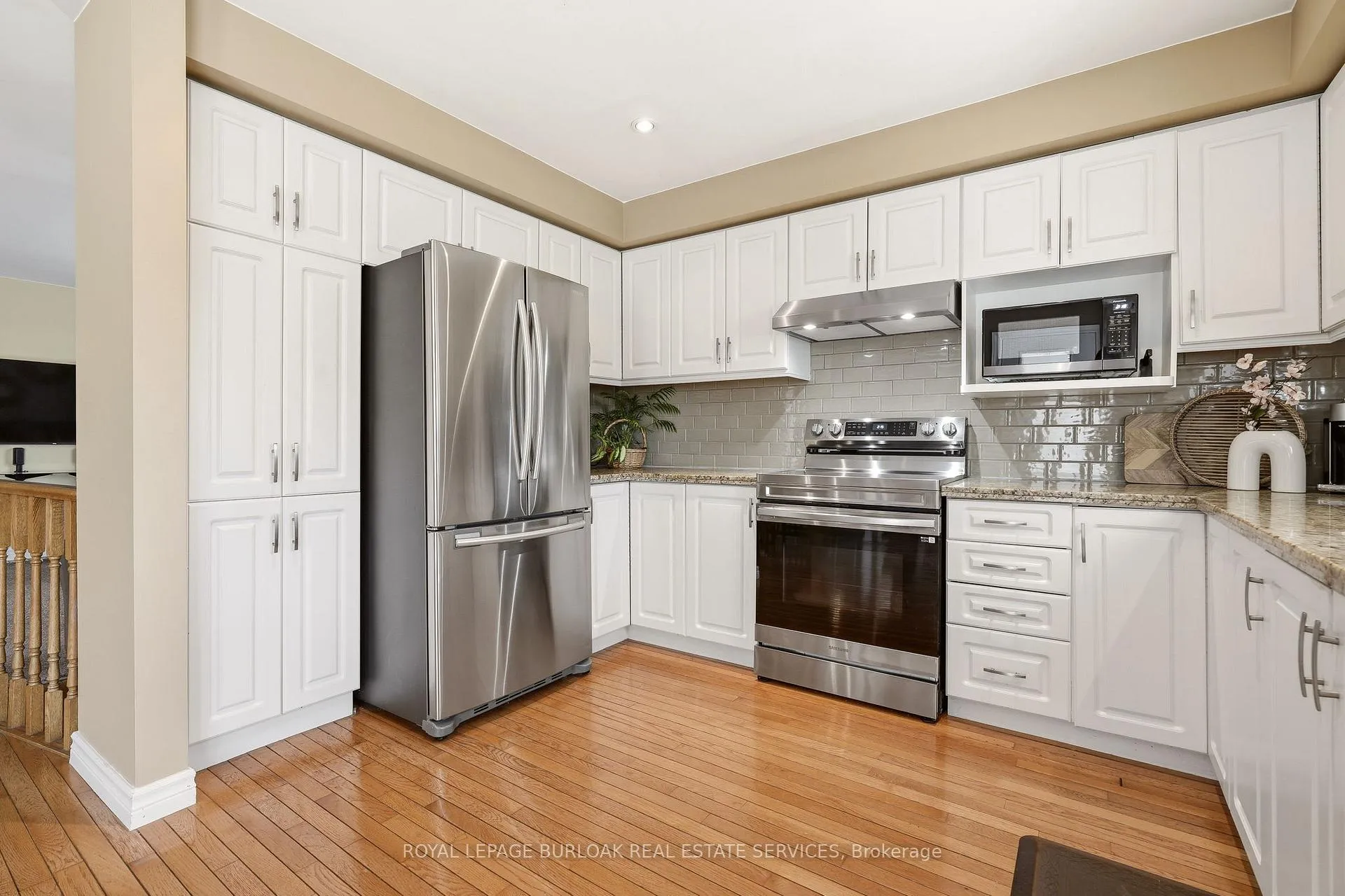 Photo 25 of 2416 Baxter Crescent, Burlington, Headon — HOMEH