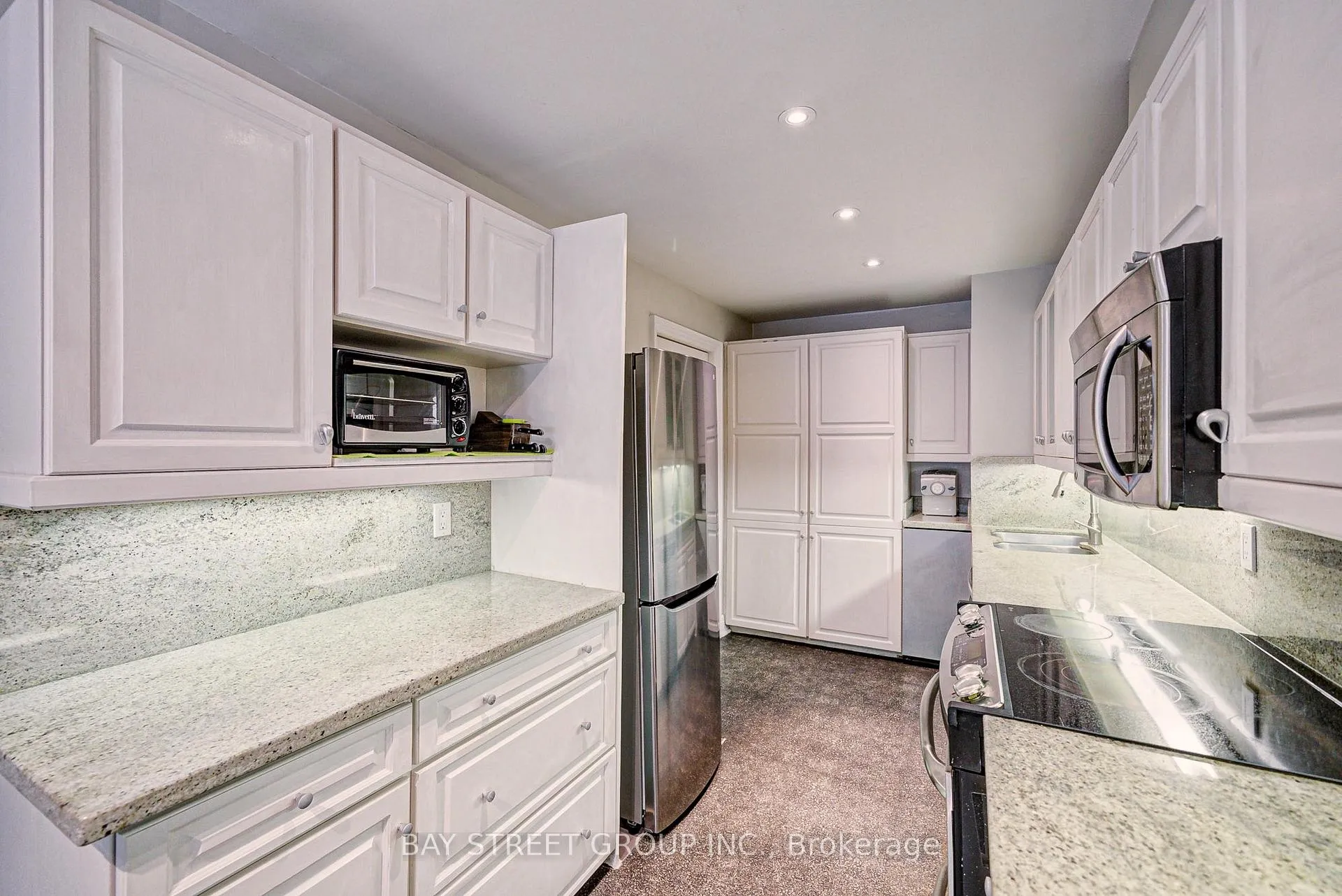 Photo 4 of 529 Davenport Road, Toronto, Casa Loma — HOMEH