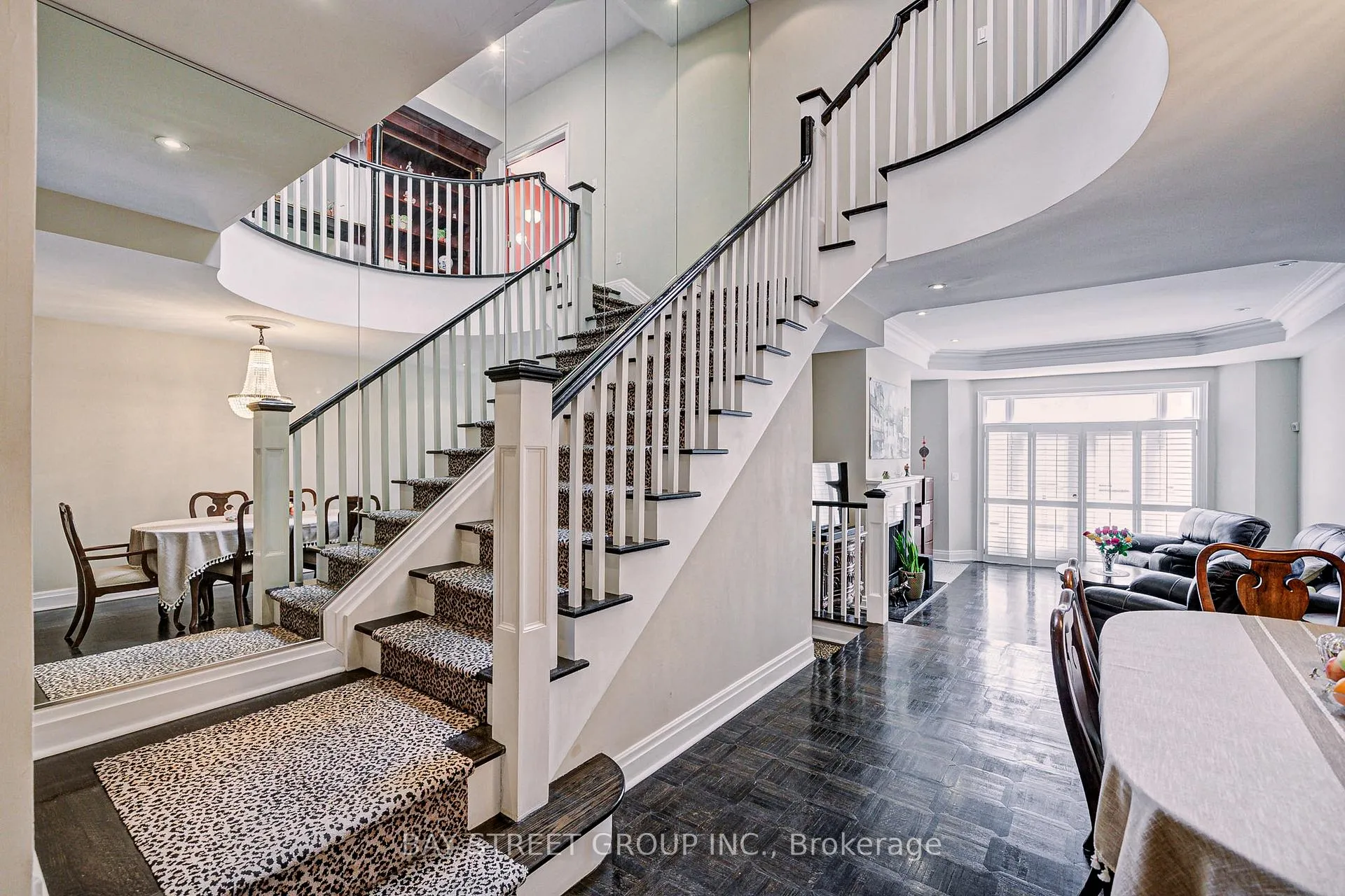 Photo 7 of 529 Davenport Road, Toronto, Casa Loma — HOMEH