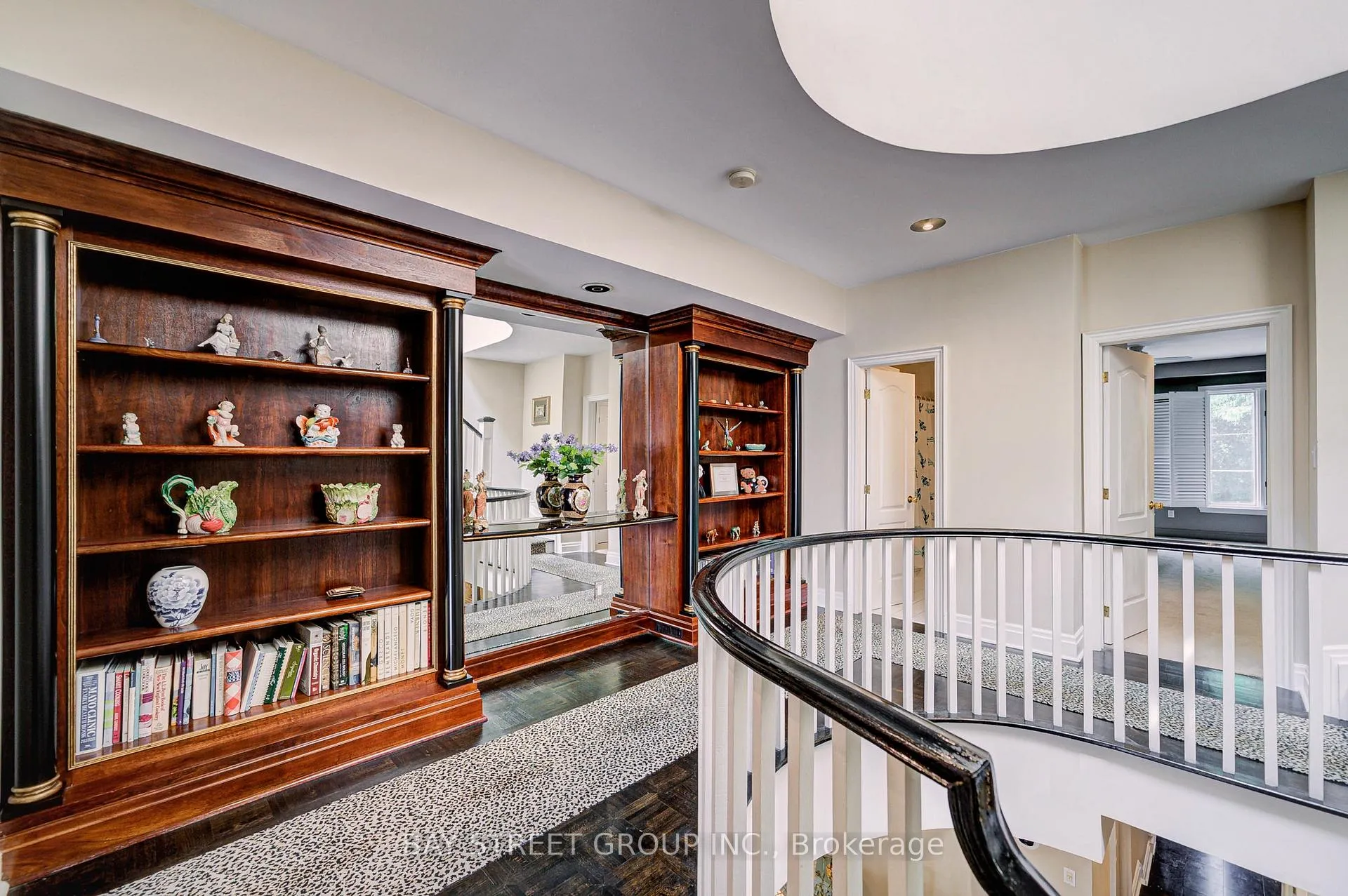 Photo 9 of 529 Davenport Road, Toronto, Casa Loma — HOMEH