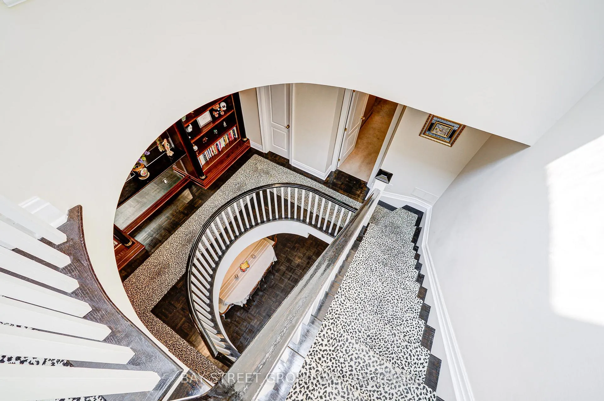 Photo 14 of 529 Davenport Road, Toronto, Casa Loma — HOMEH