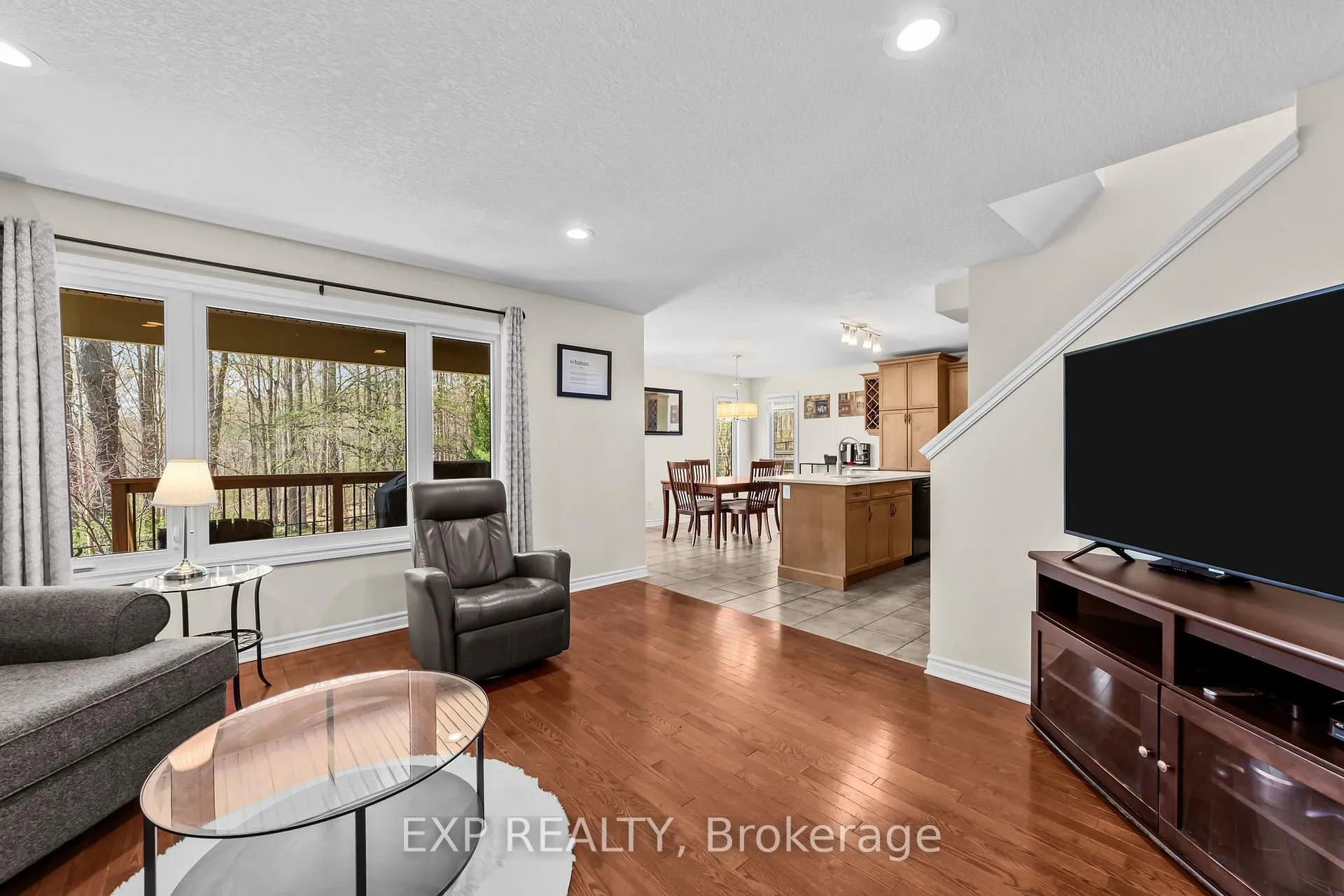 Photo 10 of 2095 Springridge Drive, London, North C — HOMEH