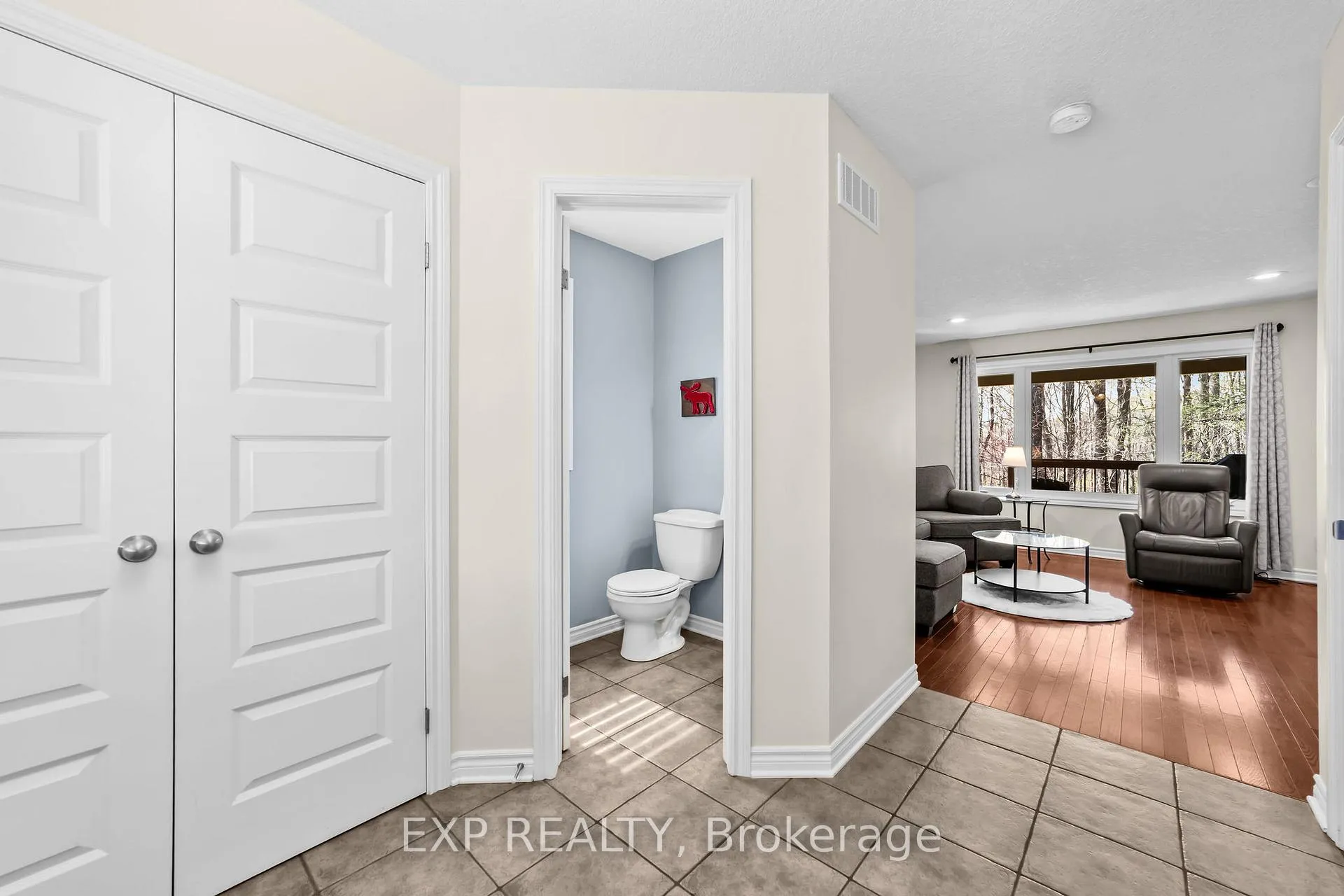 Photo 12 of 2095 Springridge Drive, London, North C — HOMEH