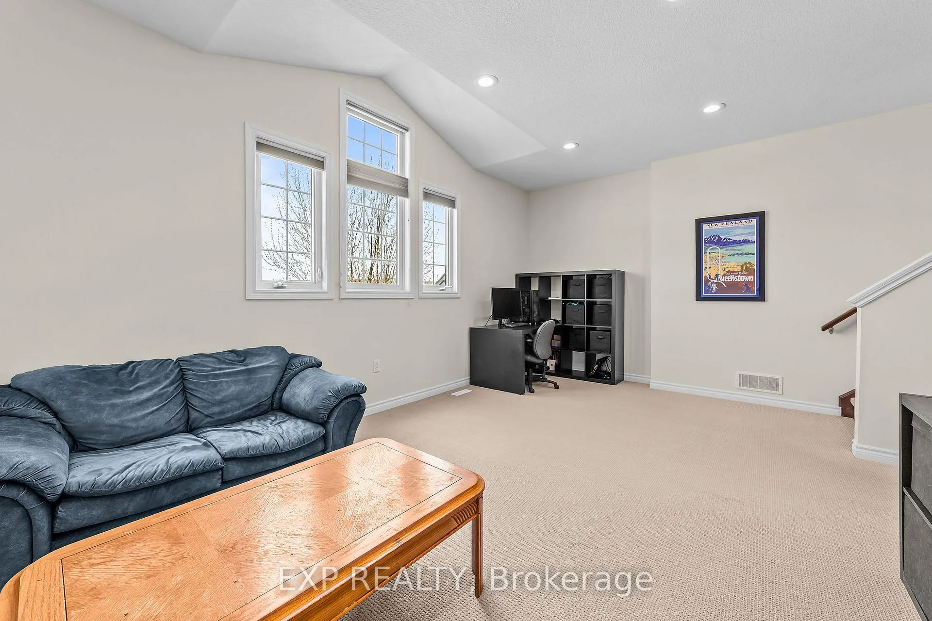 Photo 15 of 2095 Springridge Drive, London, North C — HOMEH