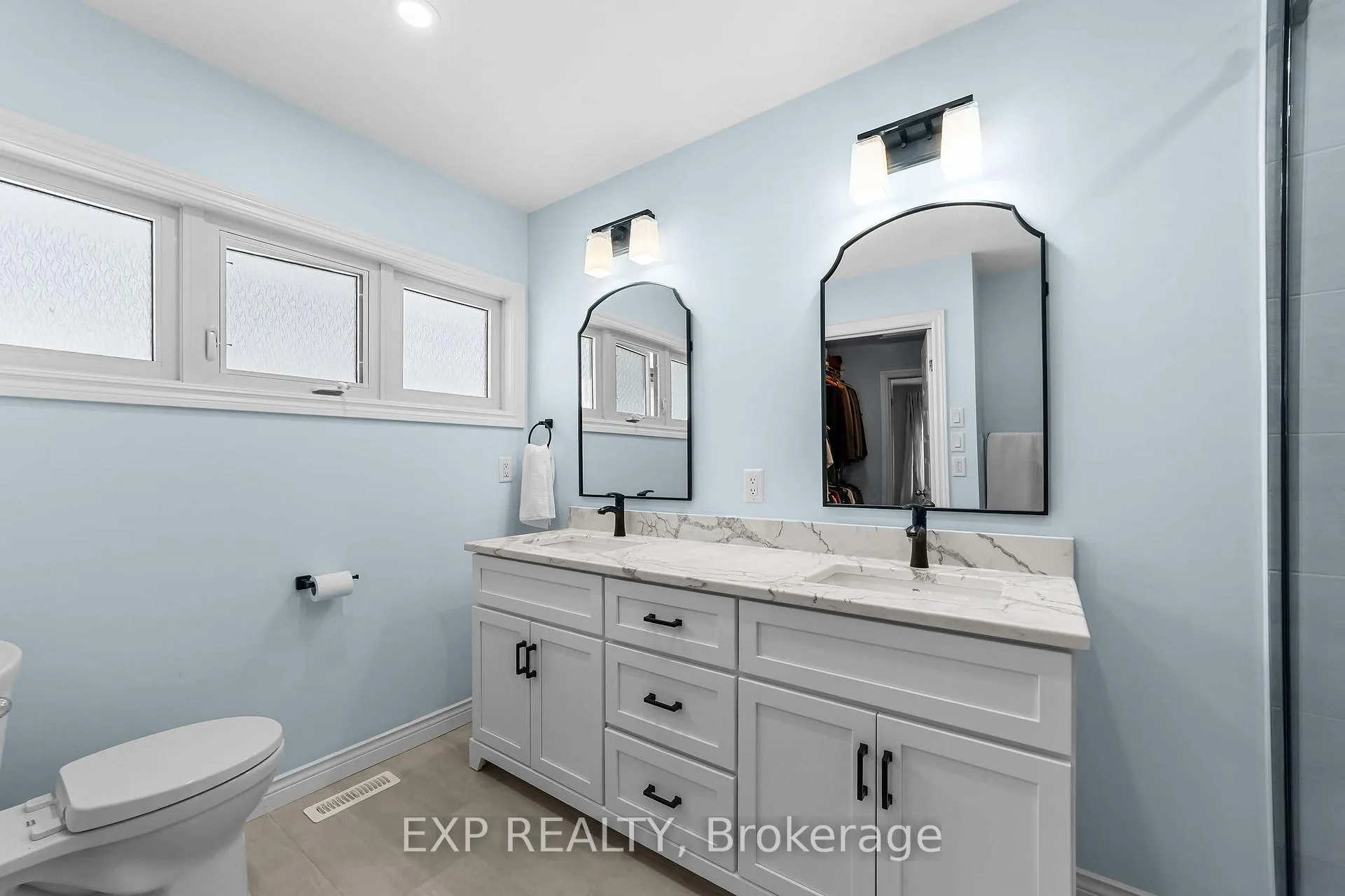 Photo 20 of 2095 Springridge Drive, London, North C — HOMEH