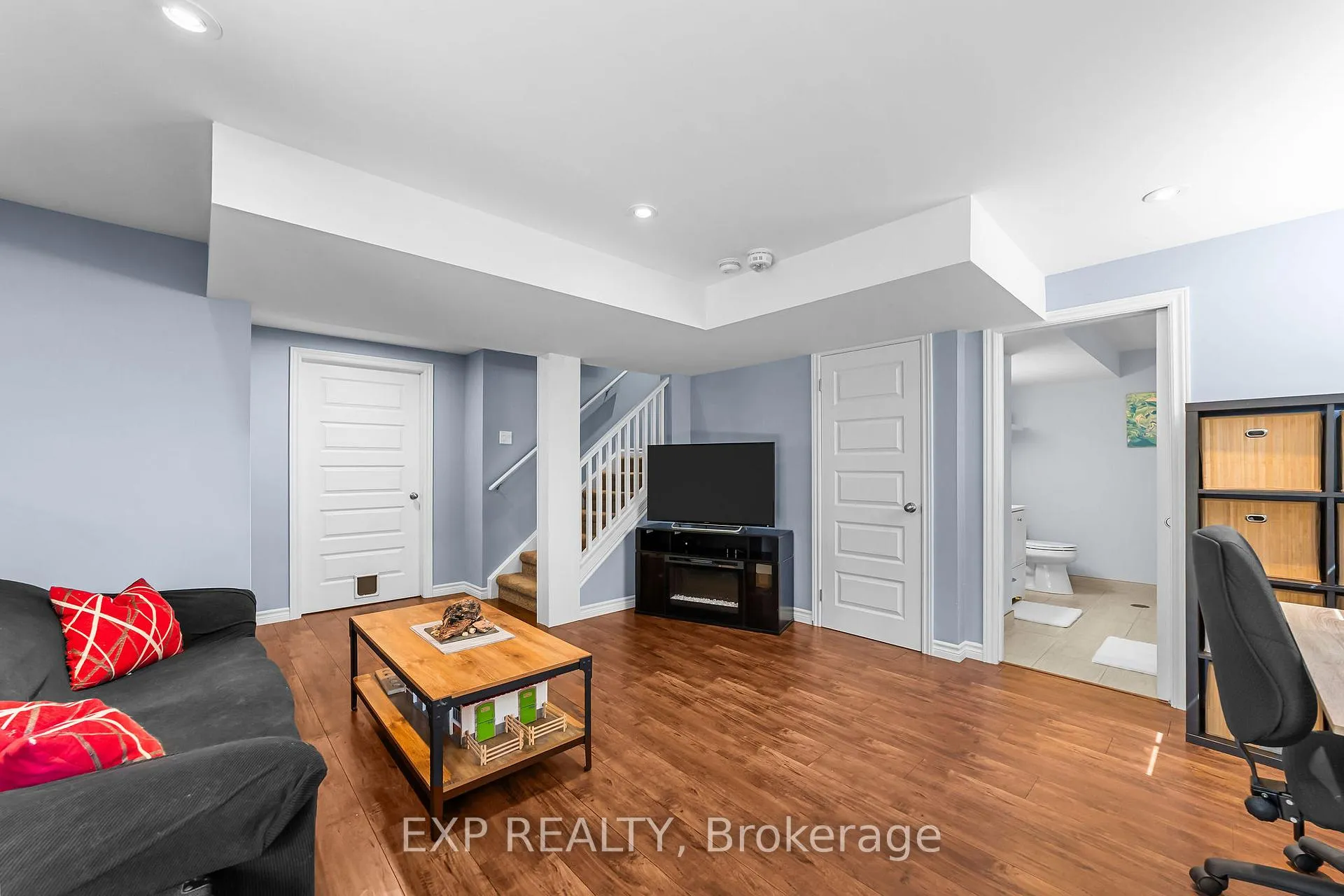 Photo 27 of 2095 Springridge Drive, London, North C — HOMEH