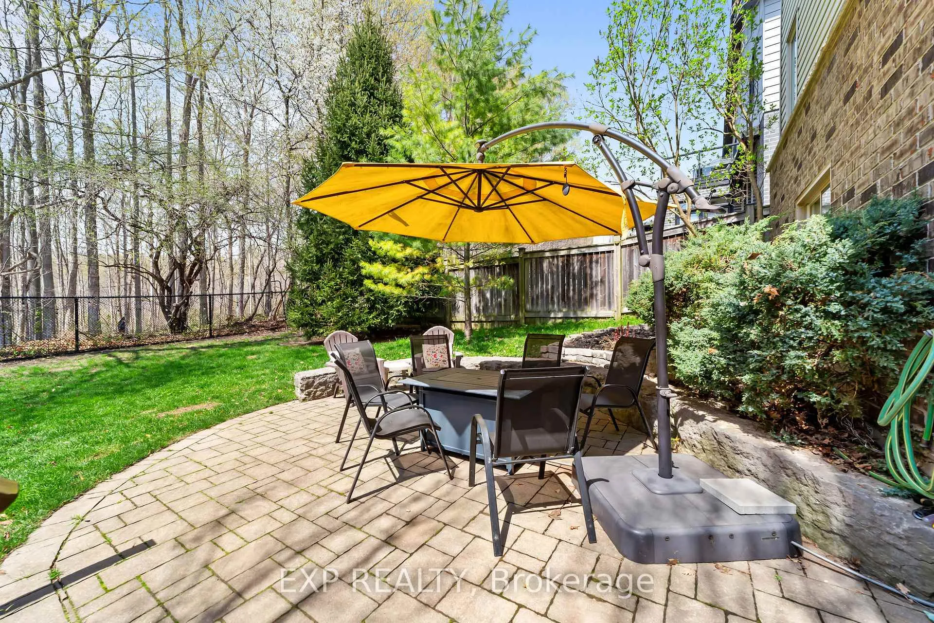 Photo 34 of 2095 Springridge Drive, London, North C — HOMEH