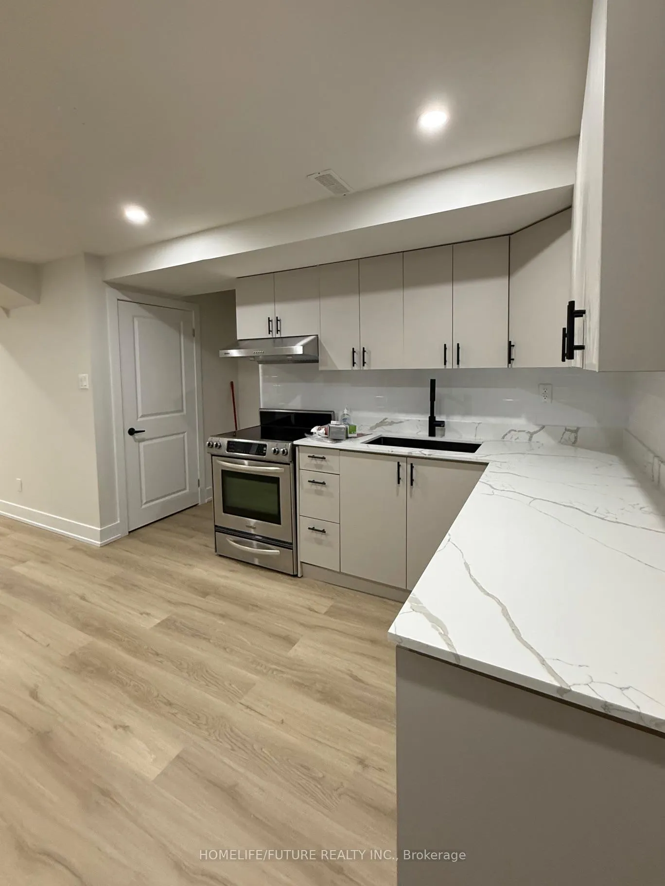 Photo 2 of Unit Bsmt, 304 Windfields Farm Drive, Oshawa, Windfields — HOMEH