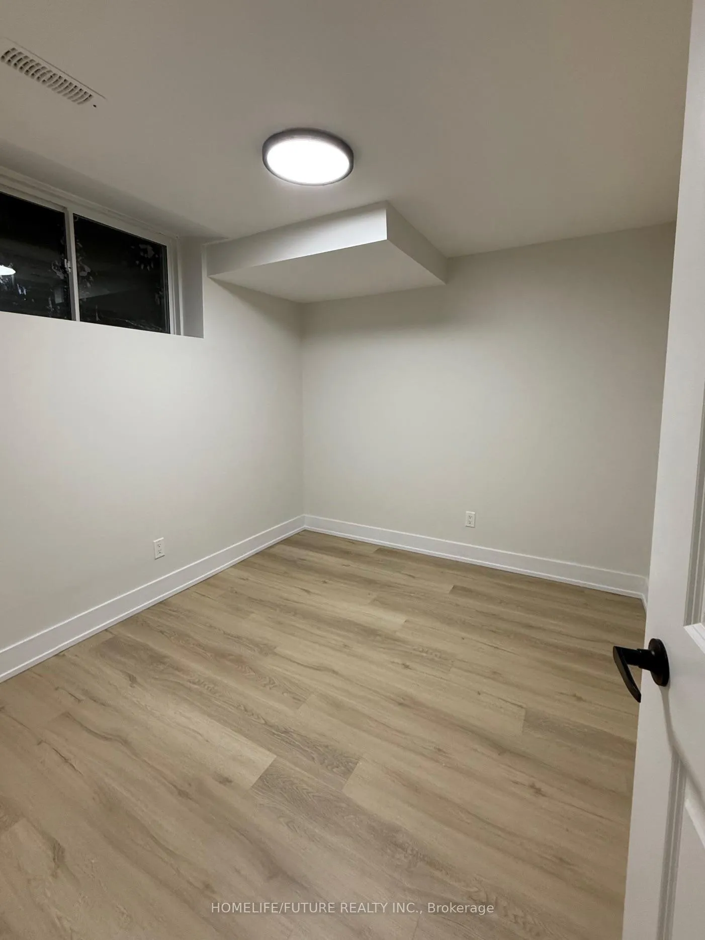 Photo 5 of Unit Bsmt, 304 Windfields Farm Drive, Oshawa, Windfields — HOMEH