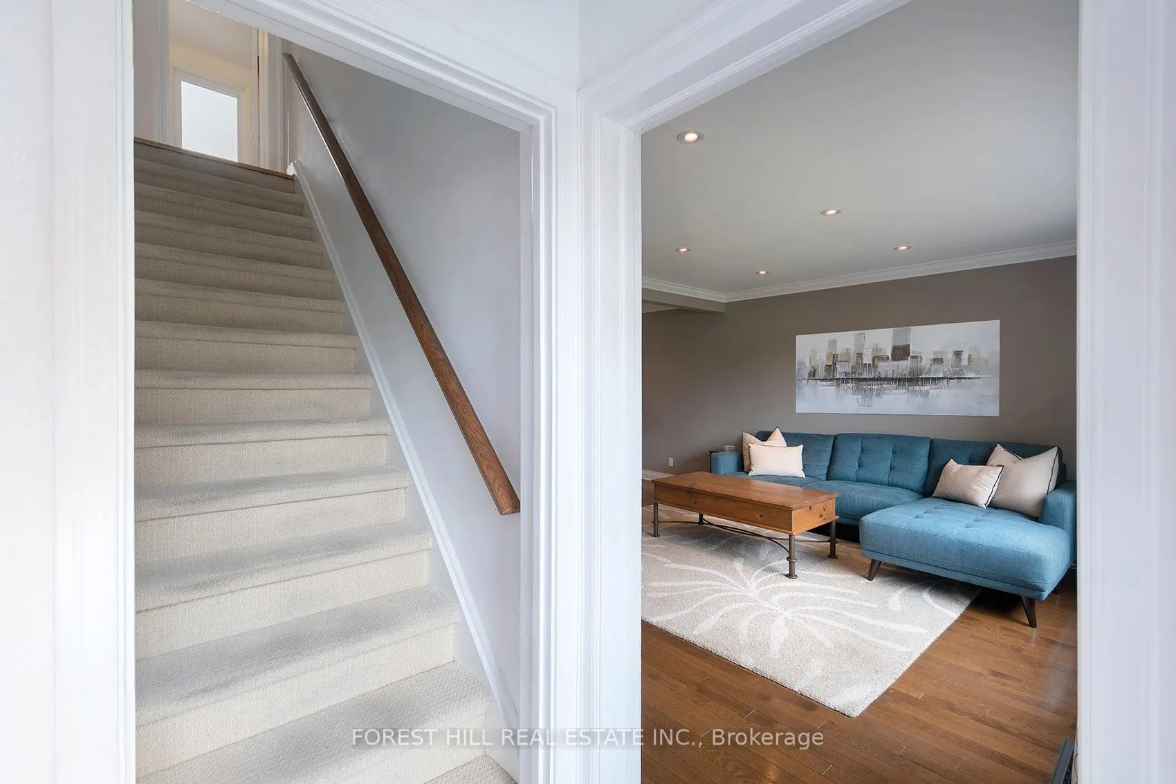 Photo 14 of 9 Southmead Road, Scarborough, Clairlea-Birchmount — HOMEH