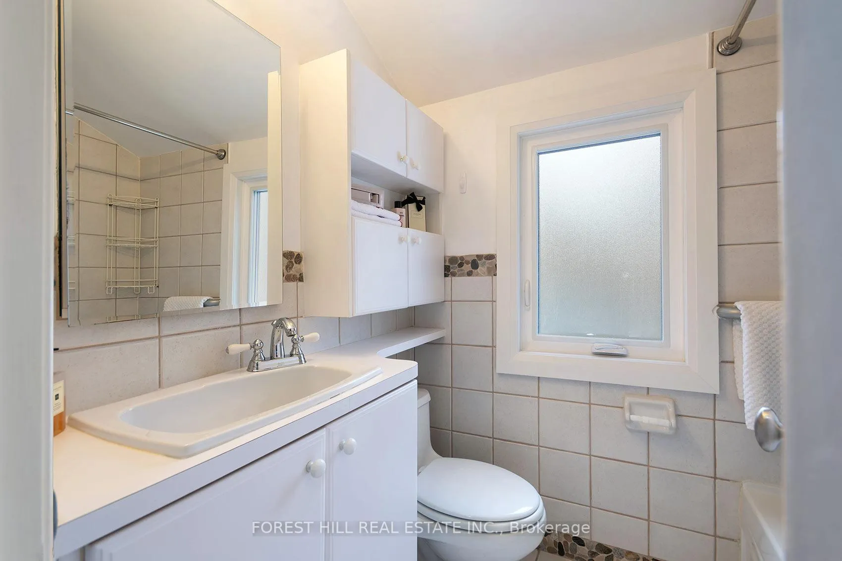 Photo 19 of 9 Southmead Road, Scarborough, Clairlea-Birchmount — HOMEH