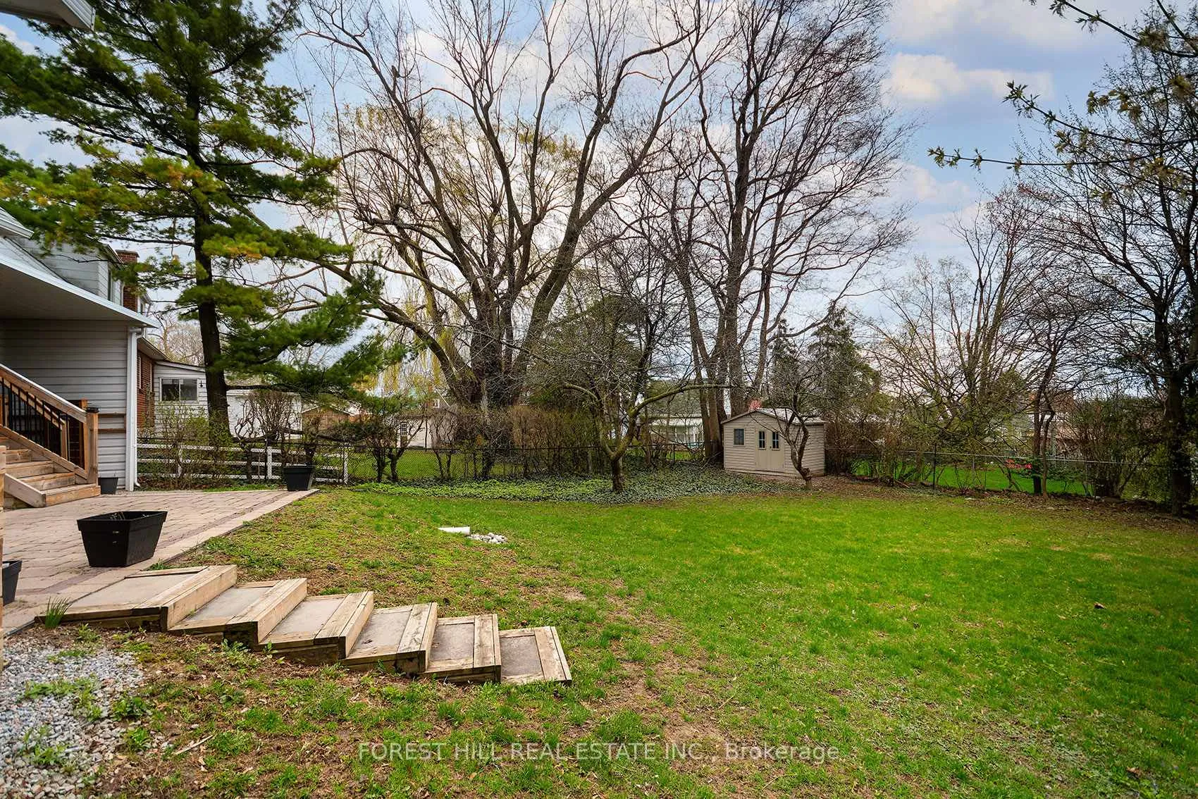 Photo 33 of 9 Southmead Road, Scarborough, Clairlea-Birchmount — HOMEH