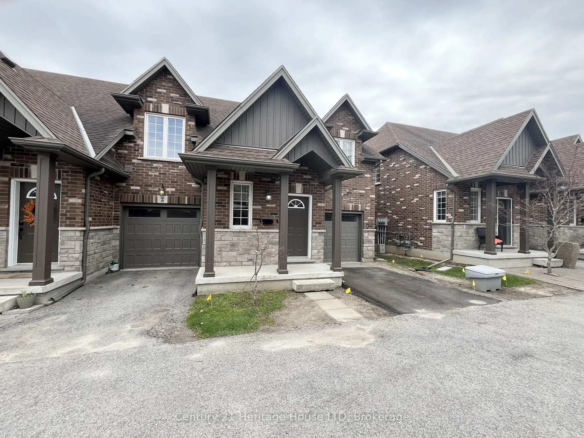 Photo 2 of Unit 3, 63 Pine Street N, Thorold, Thorold Downtown — HOMEH