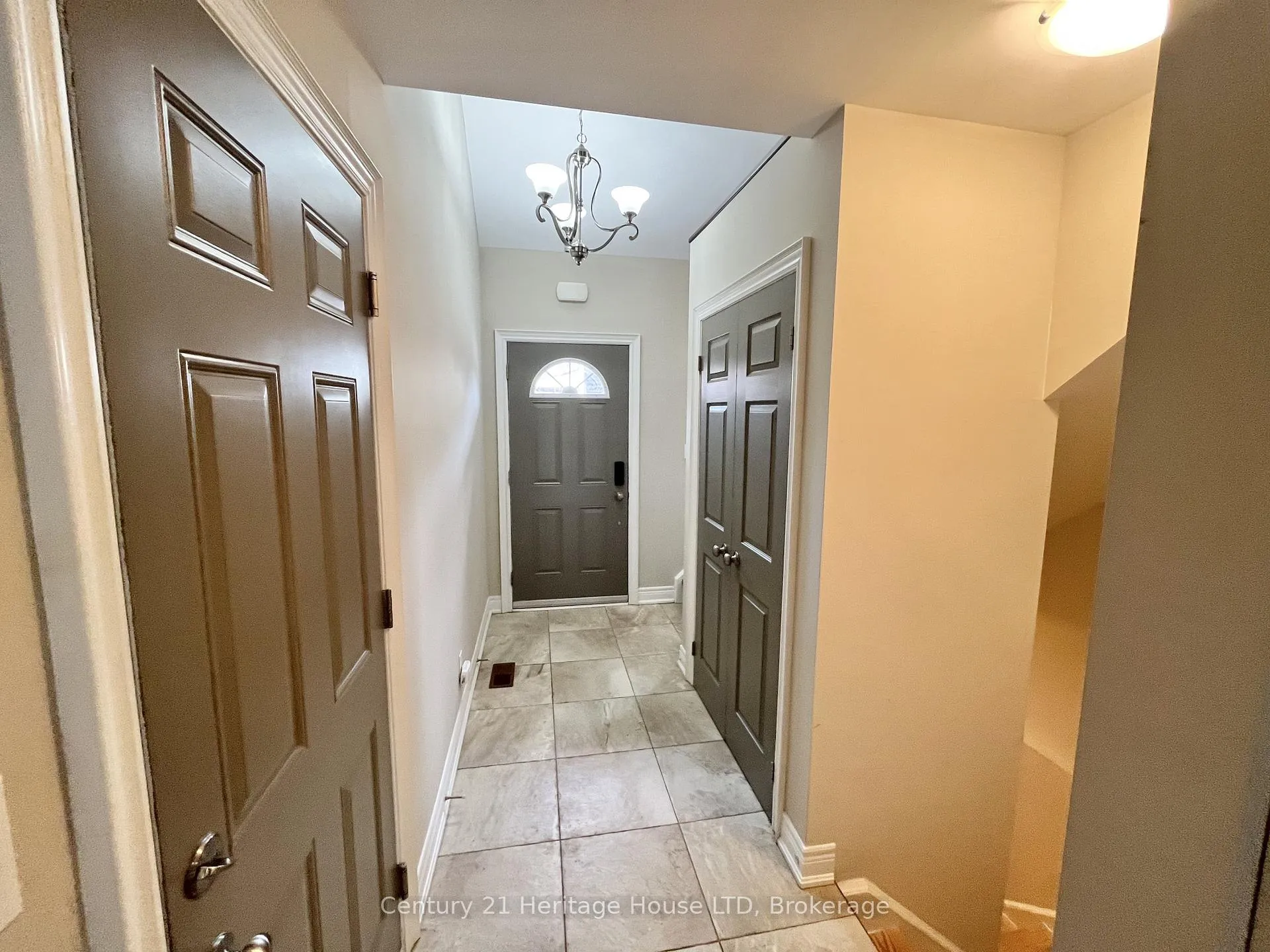 Photo 4 of Unit 3, 63 Pine Street N, Thorold, Thorold Downtown — HOMEH