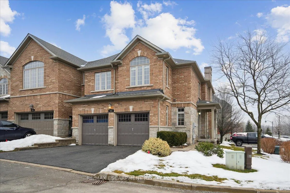 Photo 1 of 105 Oakhaven Place, Hamilton, Meadowlands — HOMEH