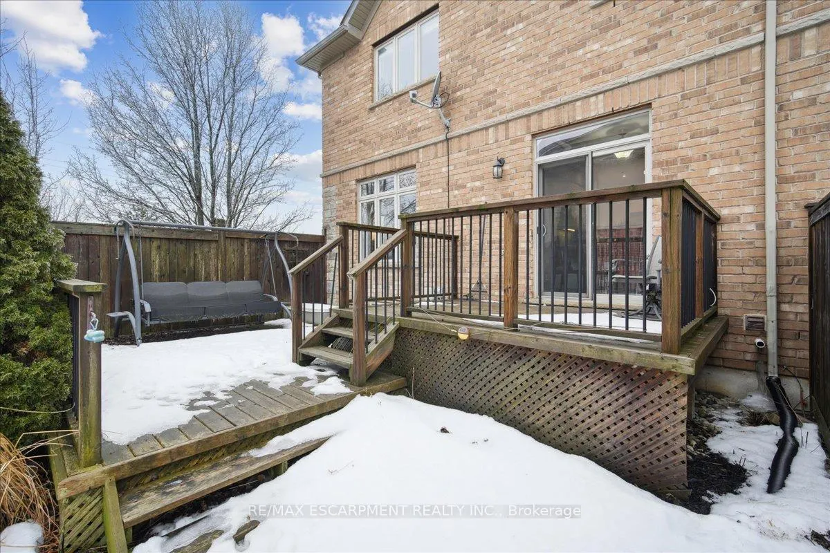 Photo 42 of 105 Oakhaven Place, Hamilton, Meadowlands — HOMEH