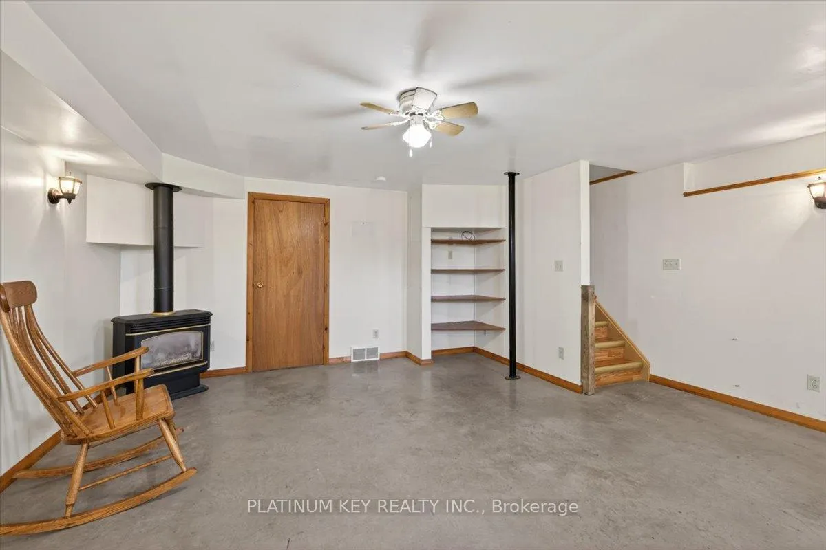 Photo 23 of 2300 Egremont Drive, Adelaide Metcalfe, Adelaide Village — HOMEH