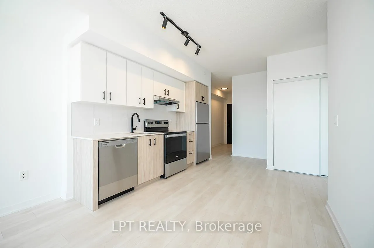 Photo 10 of Unit D1202, 4878 Powers Common, Burlington, Alton — HOMEH
