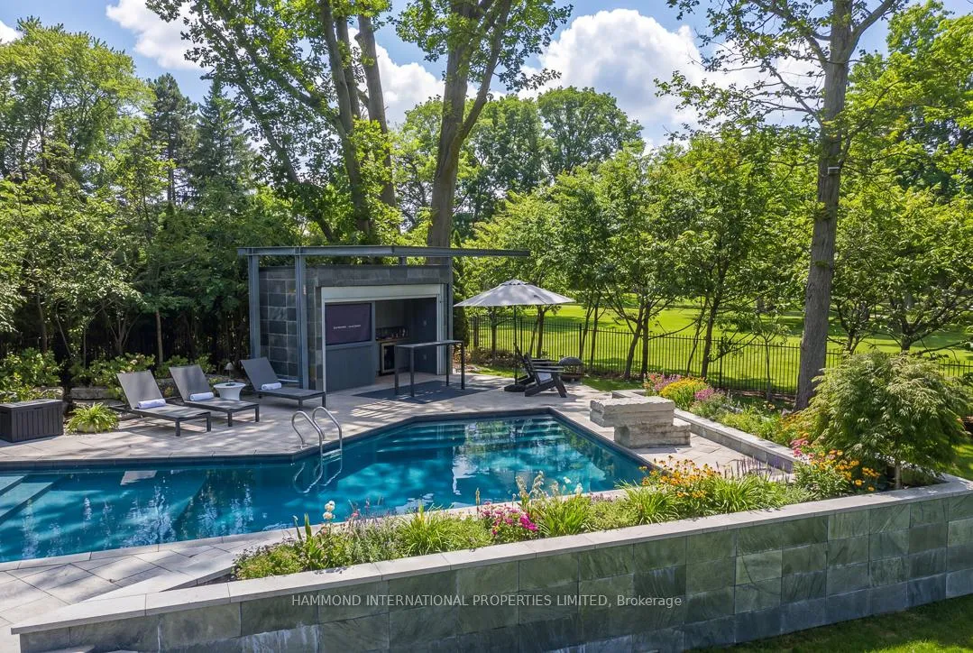 Photo 3 of 421 The Kingsway, Etobicoke, Edenbridge-Humber Valley — HOMEH