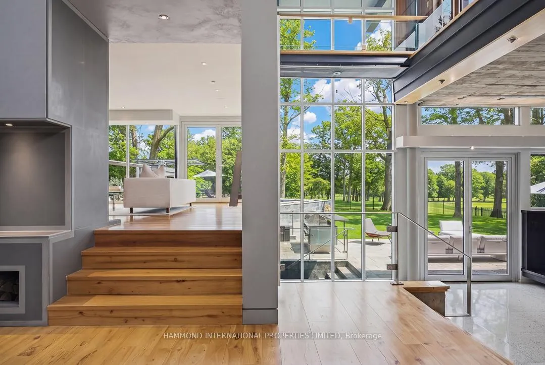 Photo 5 of 421 The Kingsway, Etobicoke, Edenbridge-Humber Valley — HOMEH