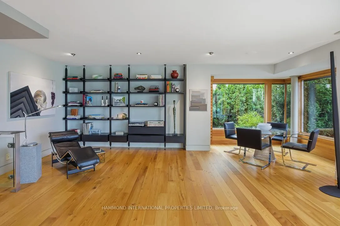 Photo 8 of 421 The Kingsway, Etobicoke, Edenbridge-Humber Valley — HOMEH