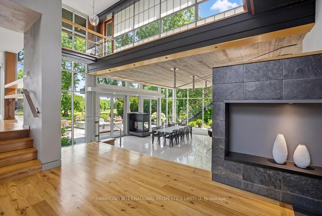 Photo 10 of 421 The Kingsway, Etobicoke, Edenbridge-Humber Valley — HOMEH