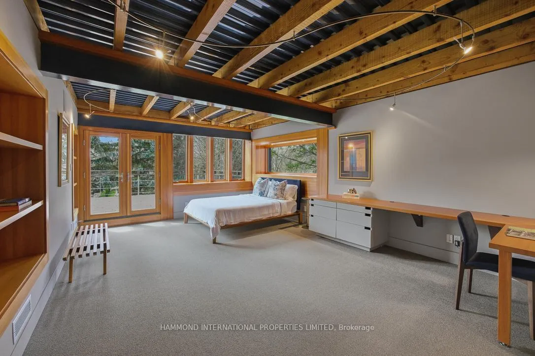 Photo 24 of 421 The Kingsway, Etobicoke, Edenbridge-Humber Valley — HOMEH