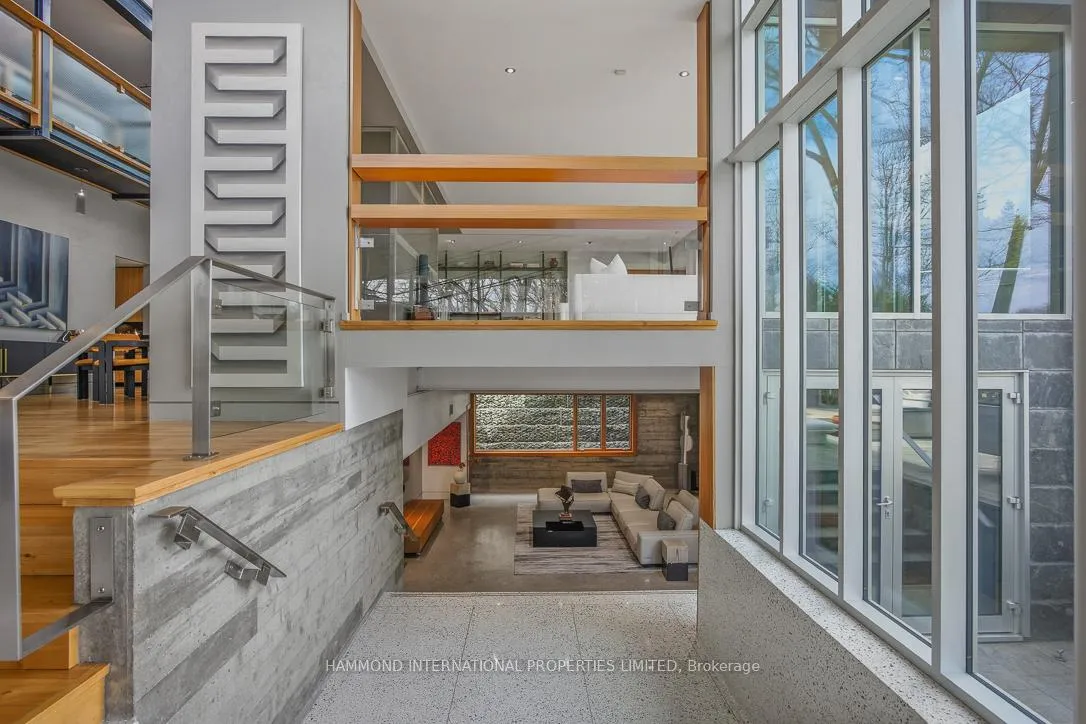 Photo 29 of 421 The Kingsway, Etobicoke, Edenbridge-Humber Valley — HOMEH
