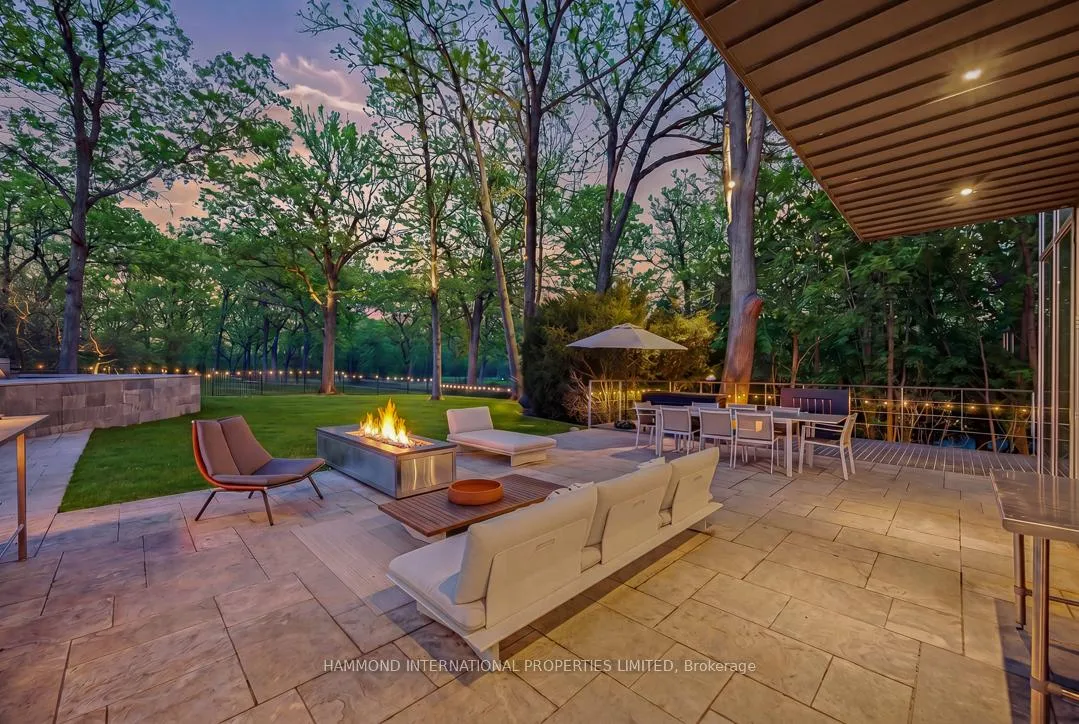 Photo 38 of 421 The Kingsway, Etobicoke, Edenbridge-Humber Valley — HOMEH