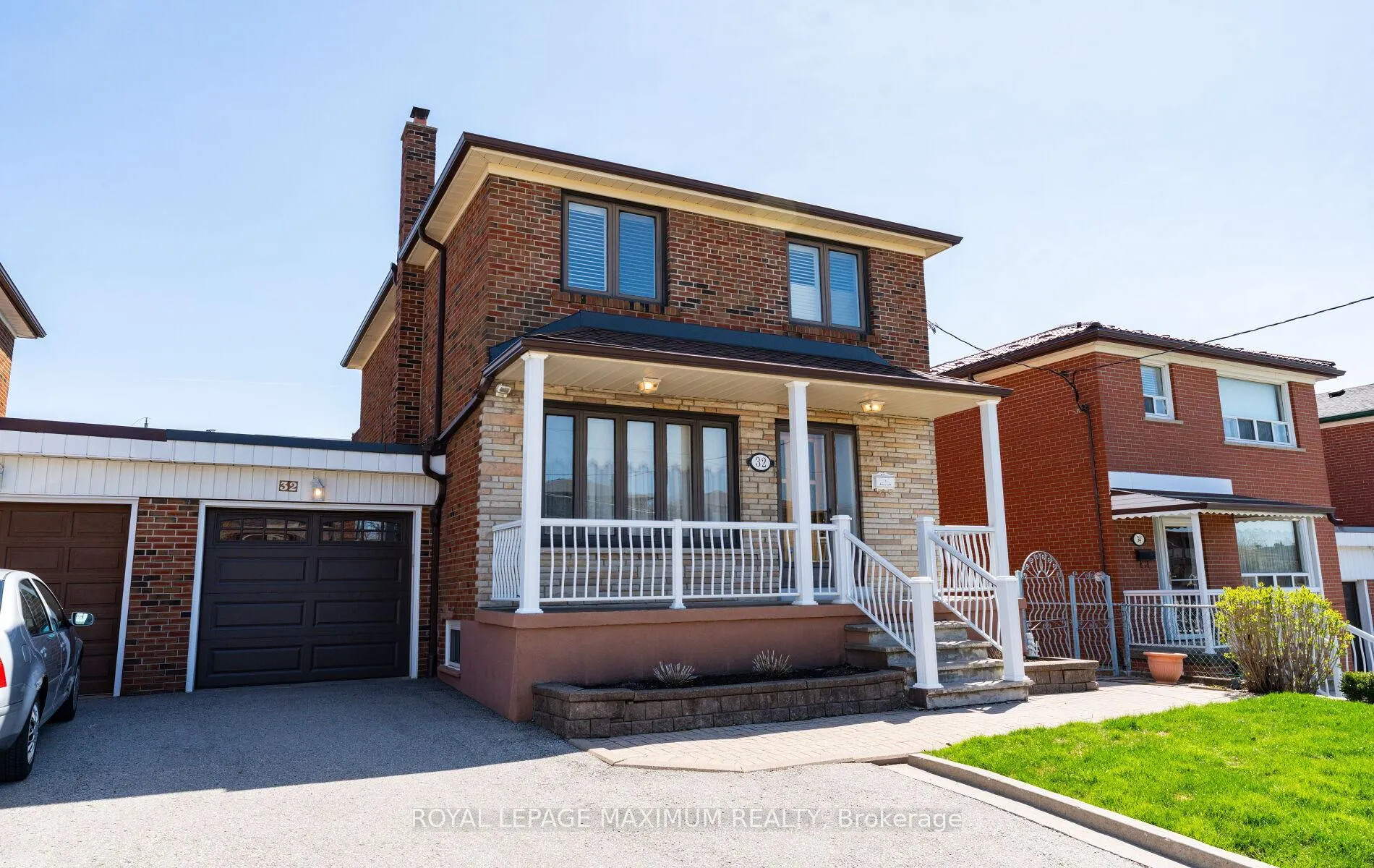 Photo 1 of 32 Ianhall Road, North York, Downsview-Roding-CFB — HOMEH