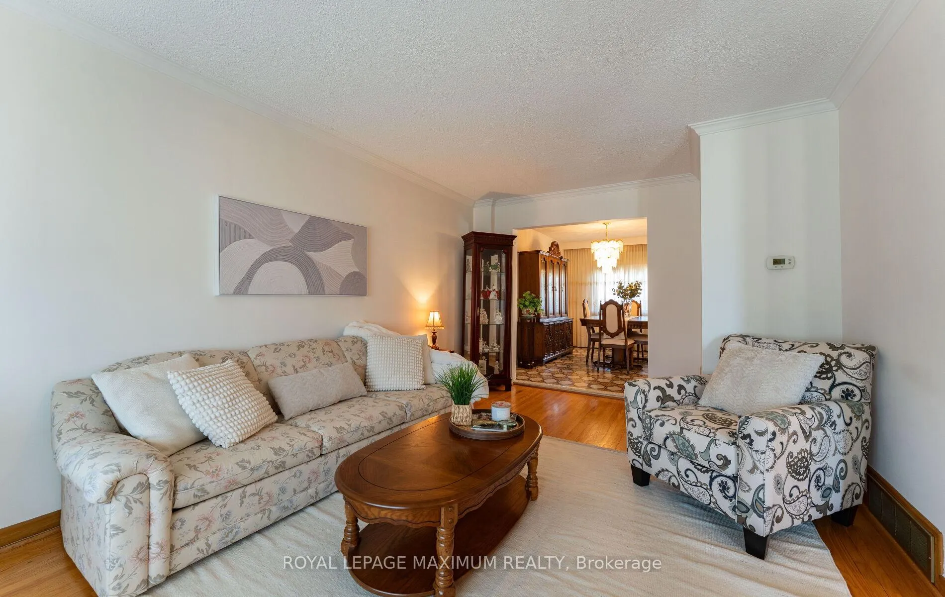Photo 7 of 32 Ianhall Road, North York, Downsview-Roding-CFB — HOMEH