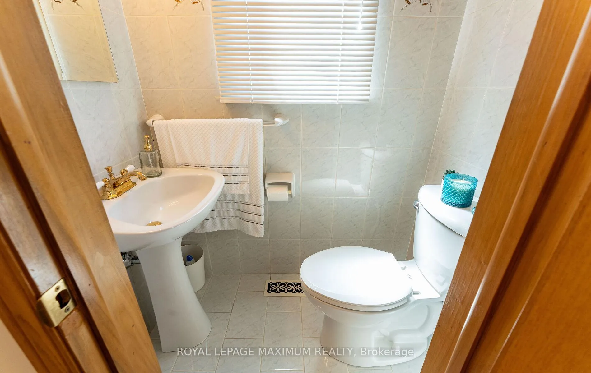 Photo 16 of 32 Ianhall Road, North York, Downsview-Roding-CFB — HOMEH
