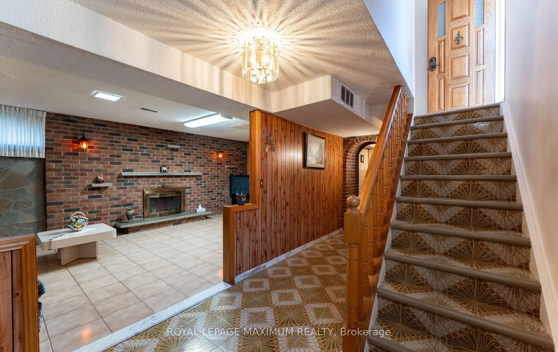 Photo 33 of 32 Ianhall Road, North York, Downsview-Roding-CFB — HOMEH