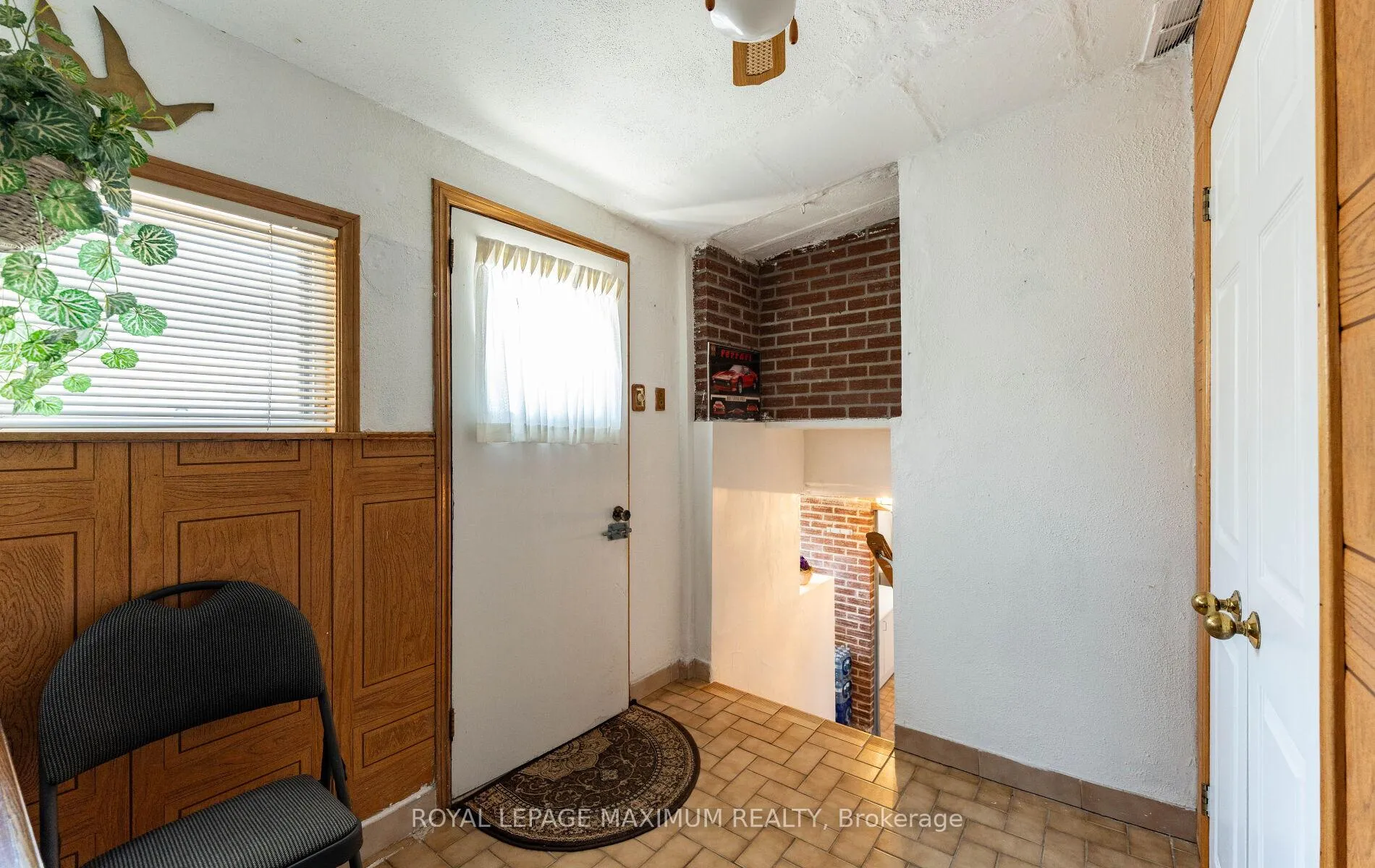 Photo 42 of 32 Ianhall Road, North York, Downsview-Roding-CFB — HOMEH