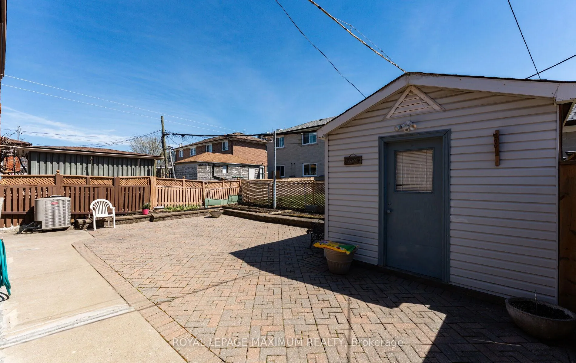 Photo 49 of 32 Ianhall Road, North York, Downsview-Roding-CFB — HOMEH