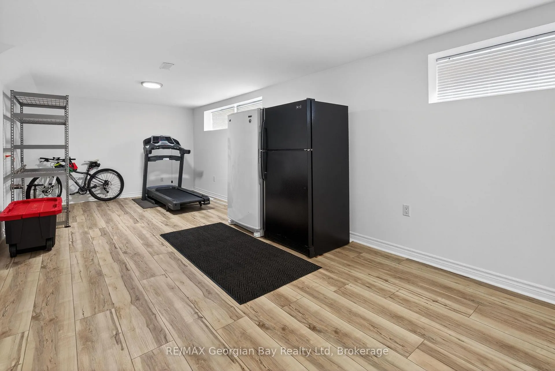 Photo 19 of 919 Eighth Avenue, Tay, Port McNicoll — HOMEH