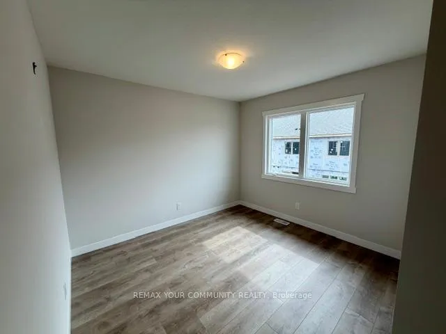 Photo 21 of 25 Strath Crescent, Springwater, Elmvale — HOMEH