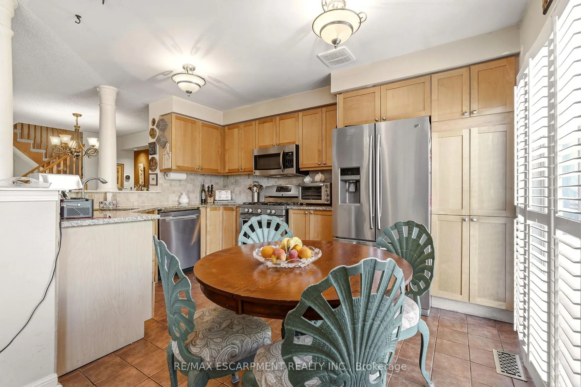 Photo 16 of 2211 Amberglen Court, Oakville, Westmount — HOMEH