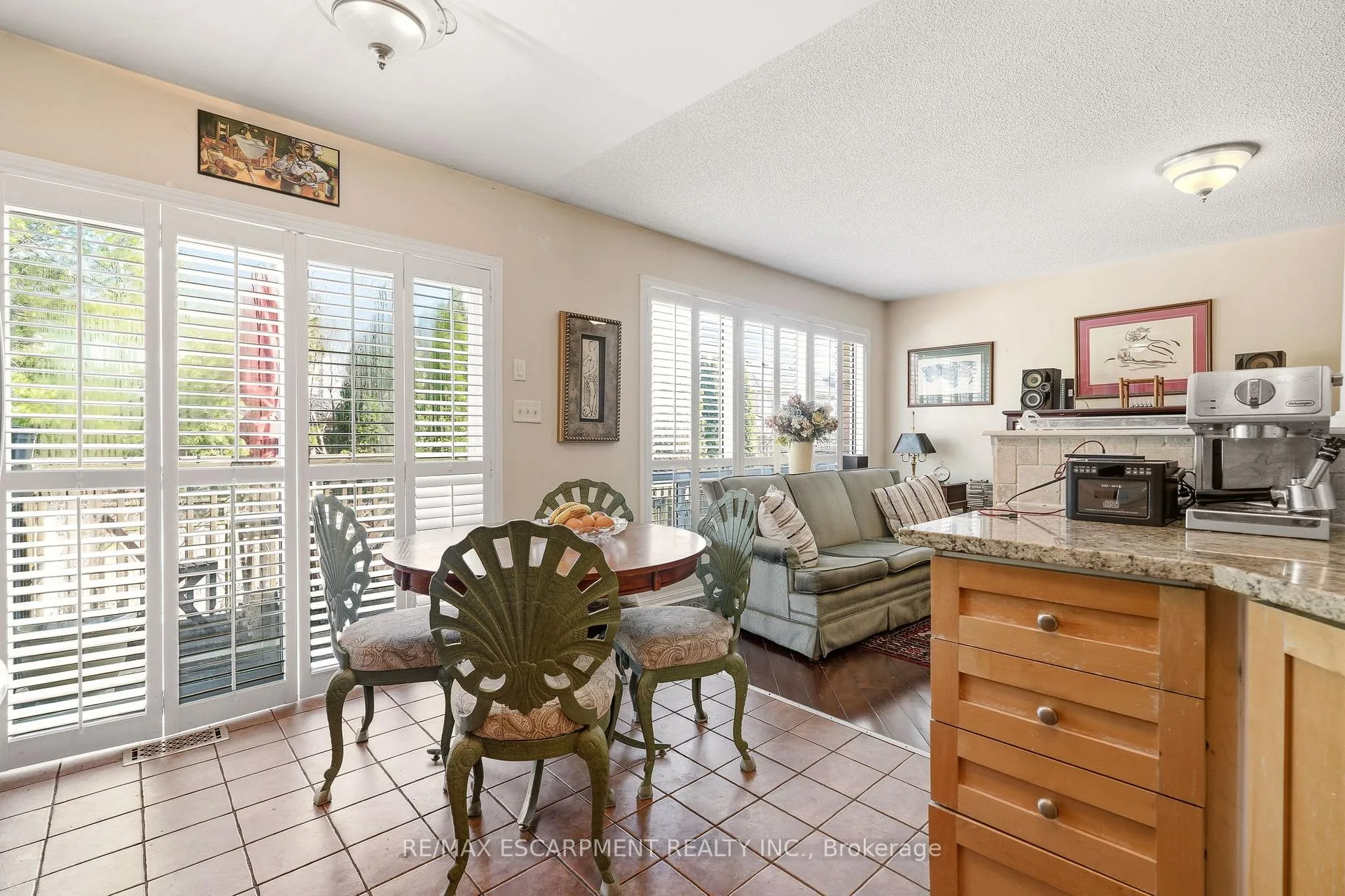 Photo 19 of 2211 Amberglen Court, Oakville, Westmount — HOMEH