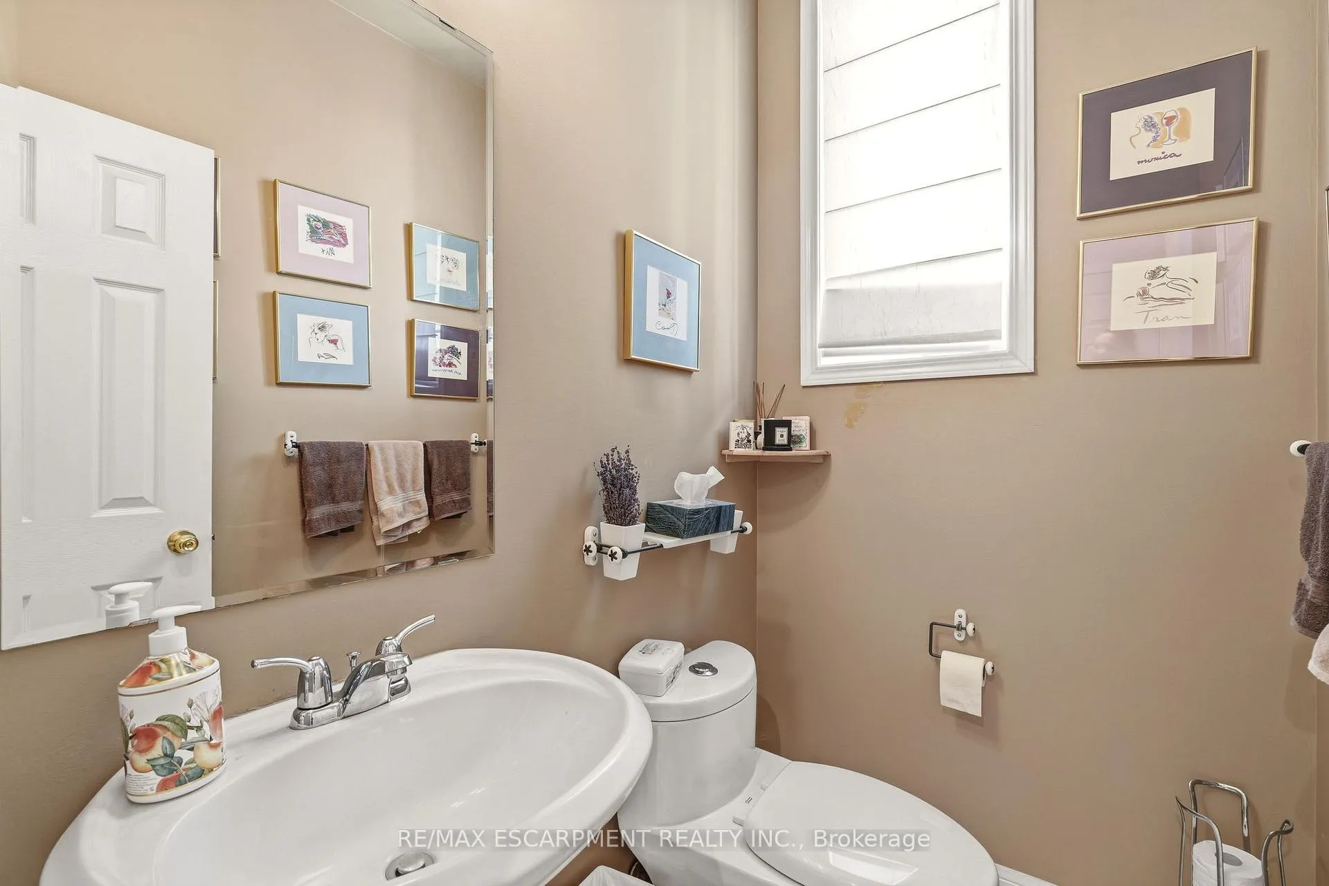 Photo 21 of 2211 Amberglen Court, Oakville, Westmount — HOMEH
